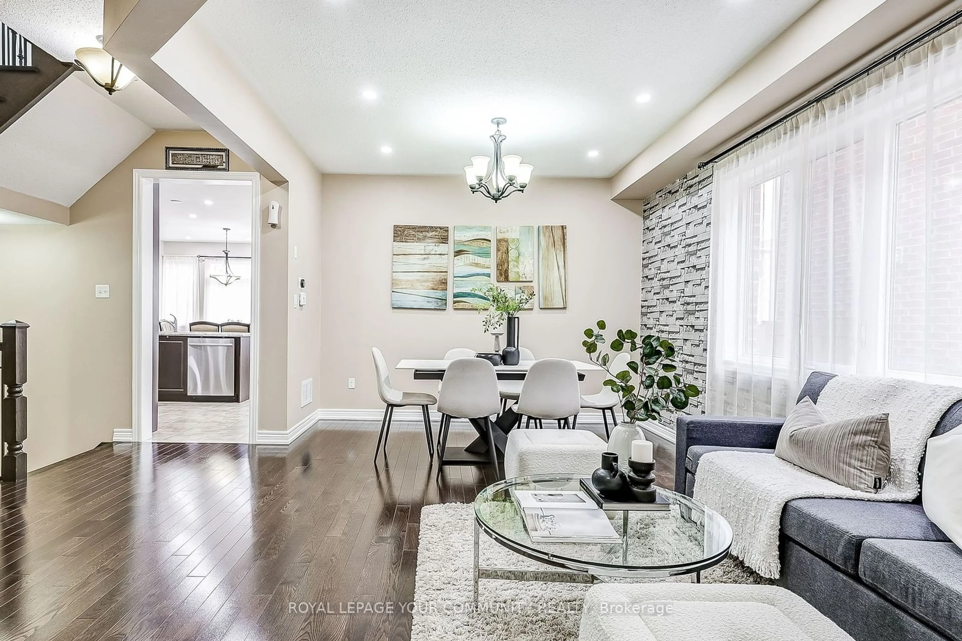 Living room, wood floors for 1226 Atkins Dr, Newmarket Ontario L3X 0C8