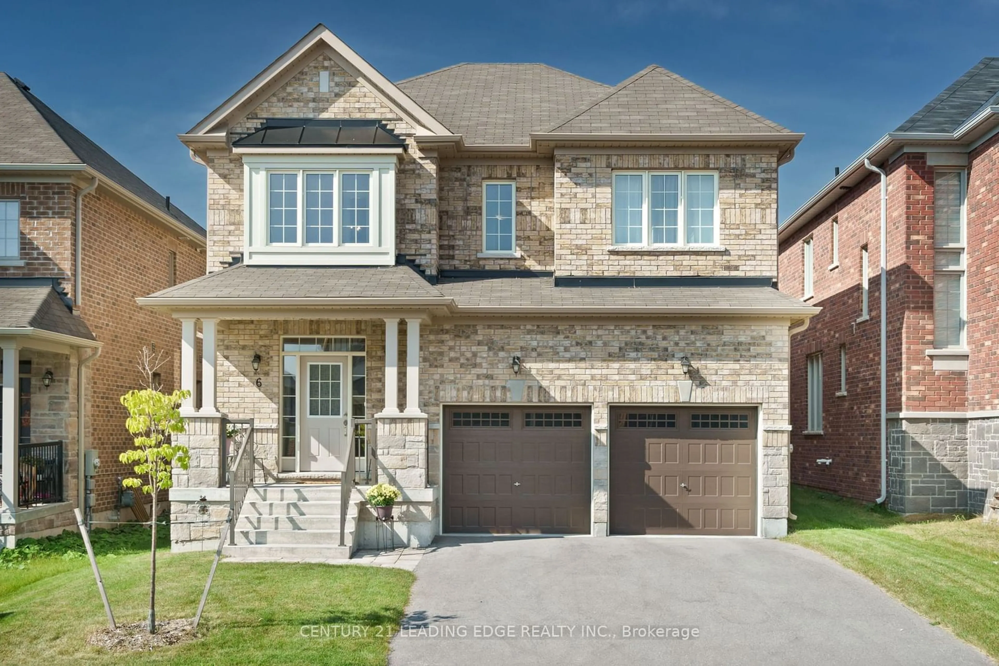 Home with brick exterior material for 6 FREDERICK TAYLOR Way, East Gwillimbury Ontario L0G 1M0