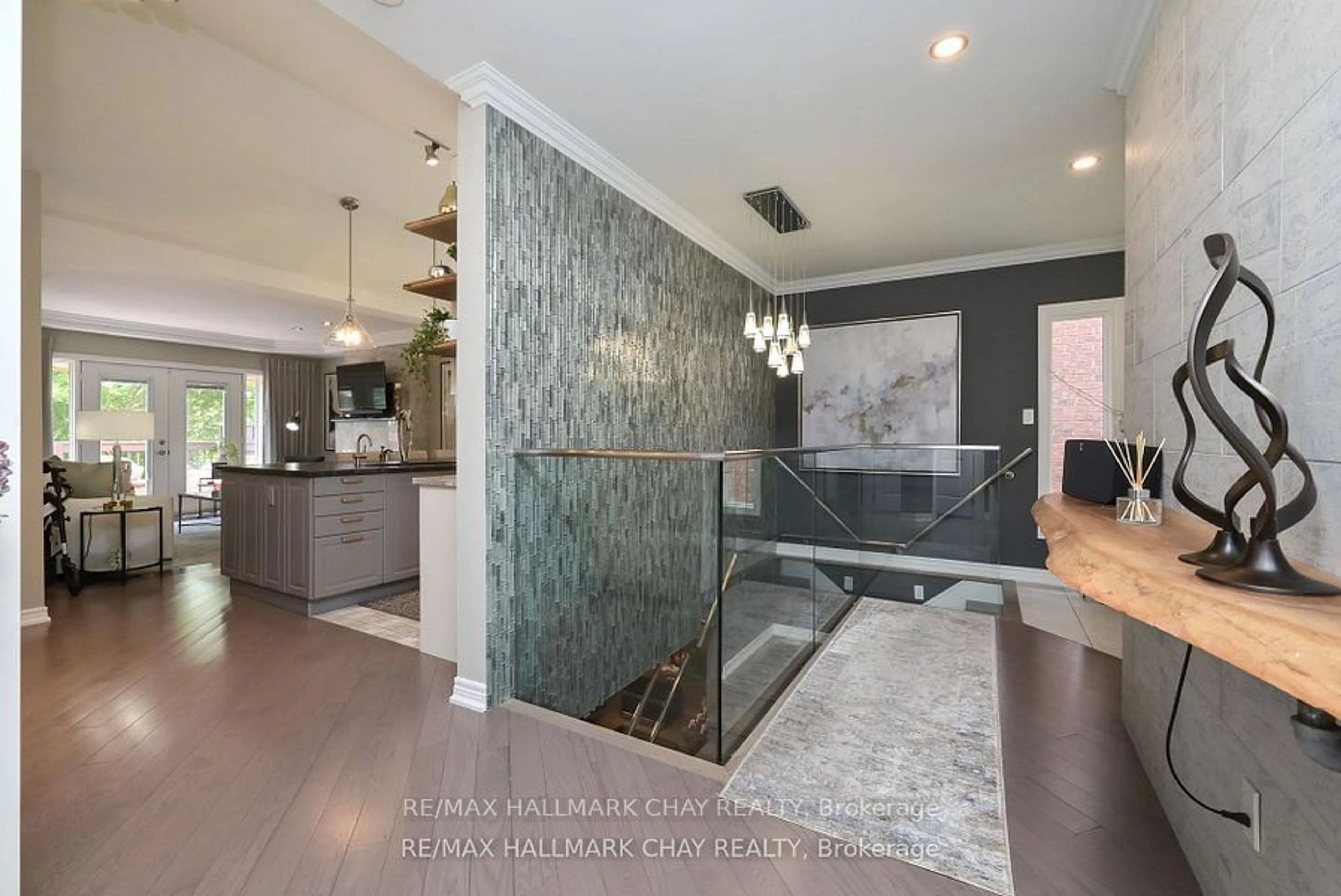 Contemporary bathroom, ceramic floors for 56 Via Amici, New Tecumseth Ontario L9R 2C4