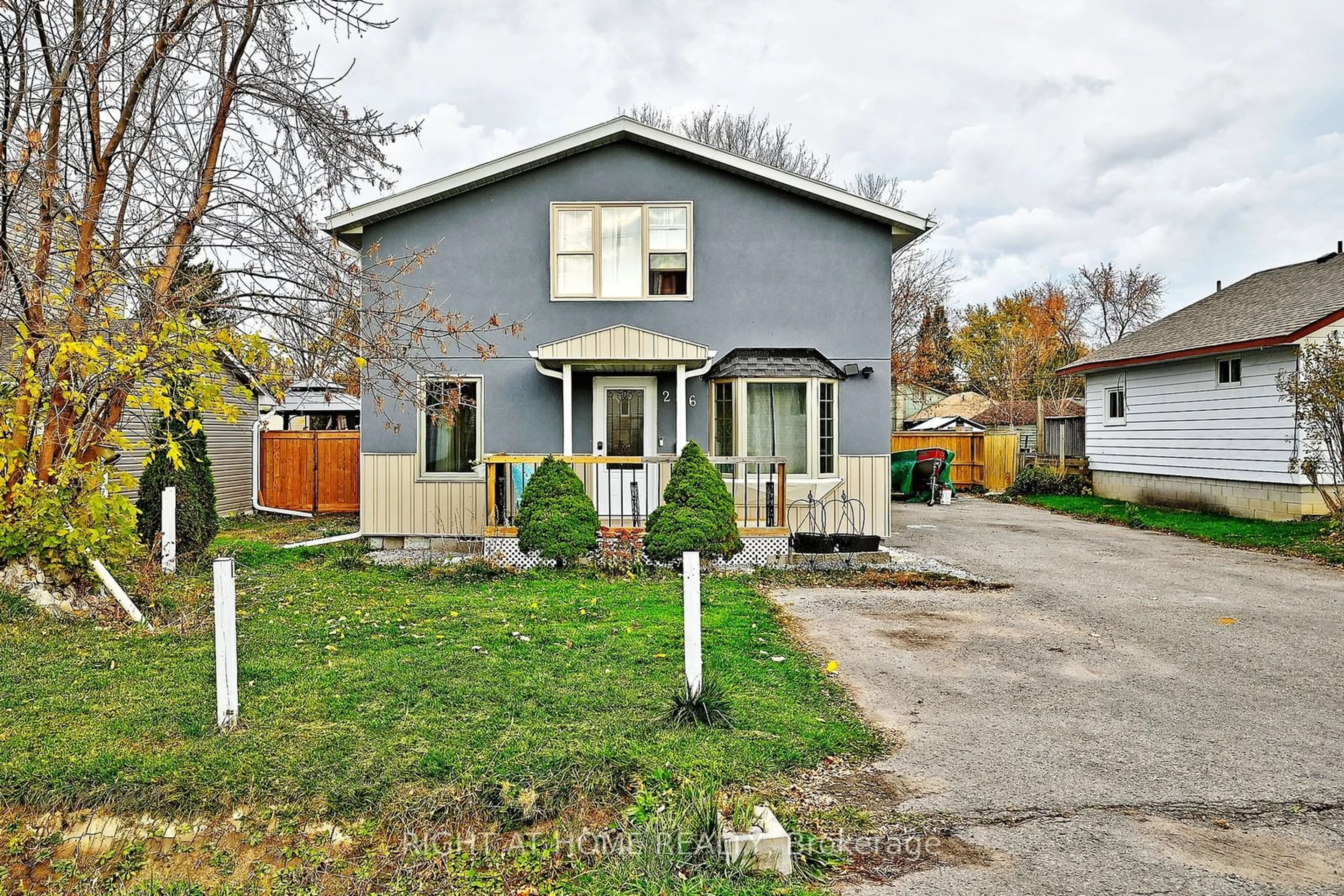 A pic from exterior of the house or condo, the street view for 286 Cedarholme Ave, Georgina Ontario L4P 2W4