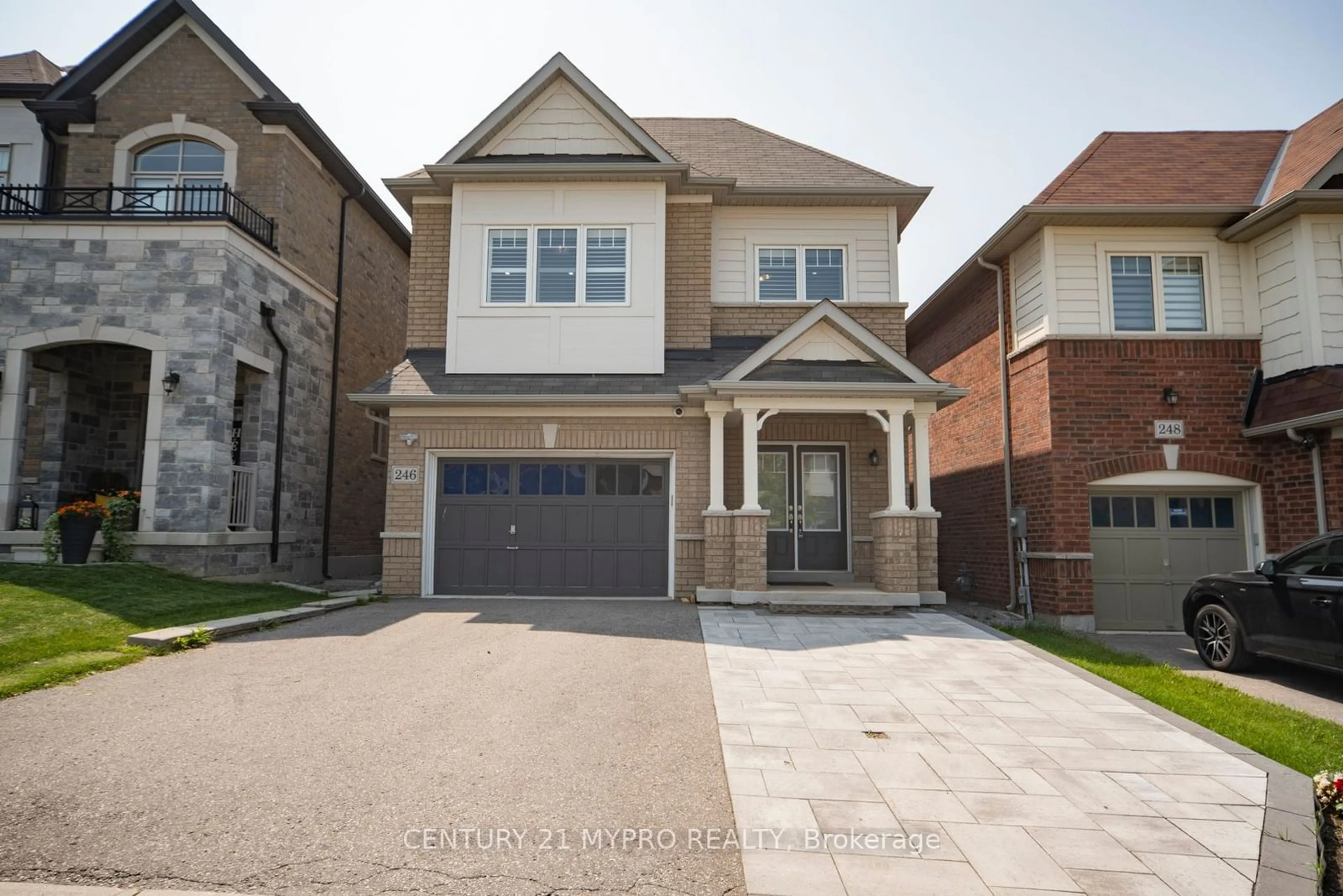 Home with brick exterior material for 246 Sharon Creek Dr, East Gwillimbury Ontario L9N 0P5