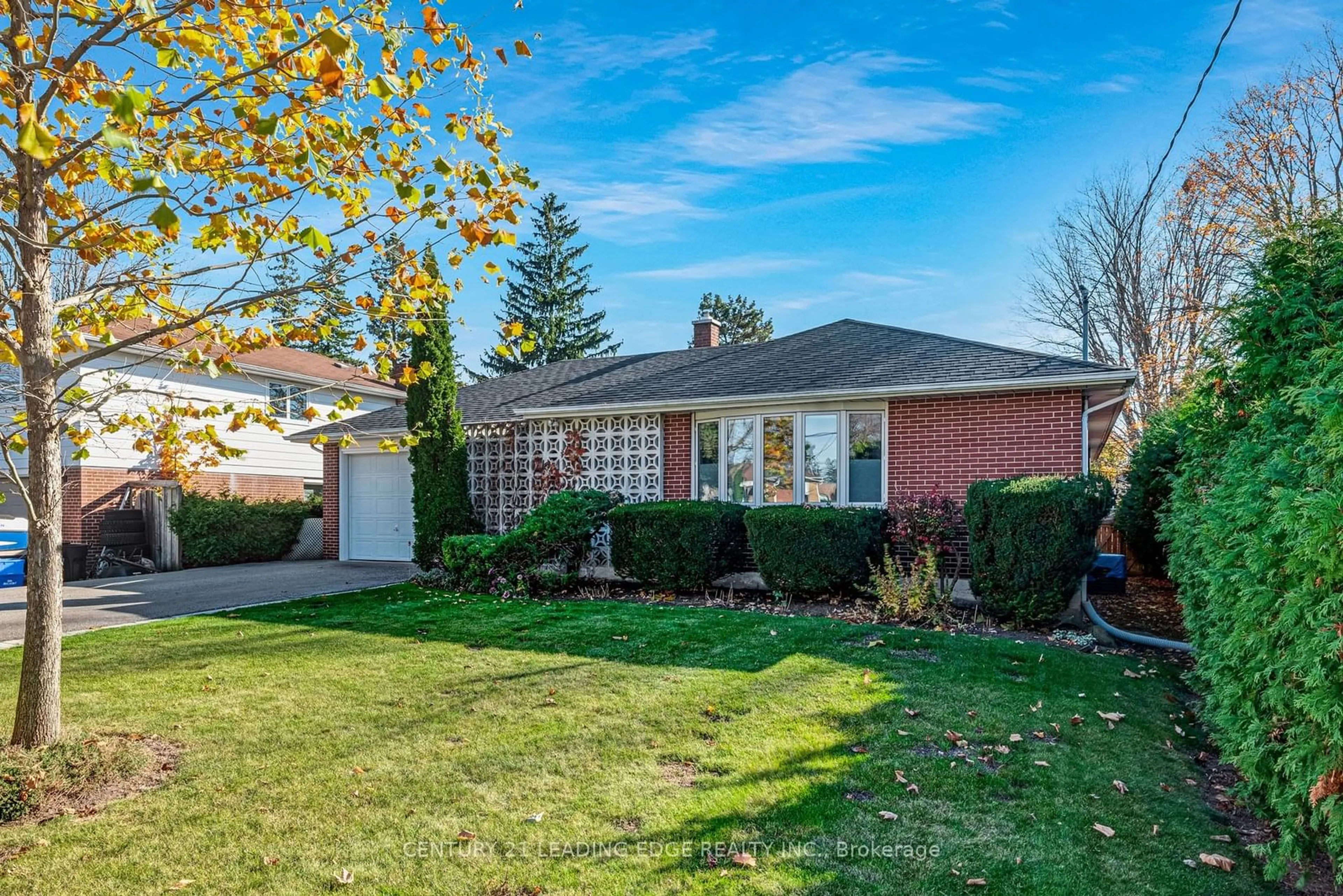 Home with brick exterior material for 366 Elm Rd, Whitchurch-Stouffville Ontario L4A 1E4