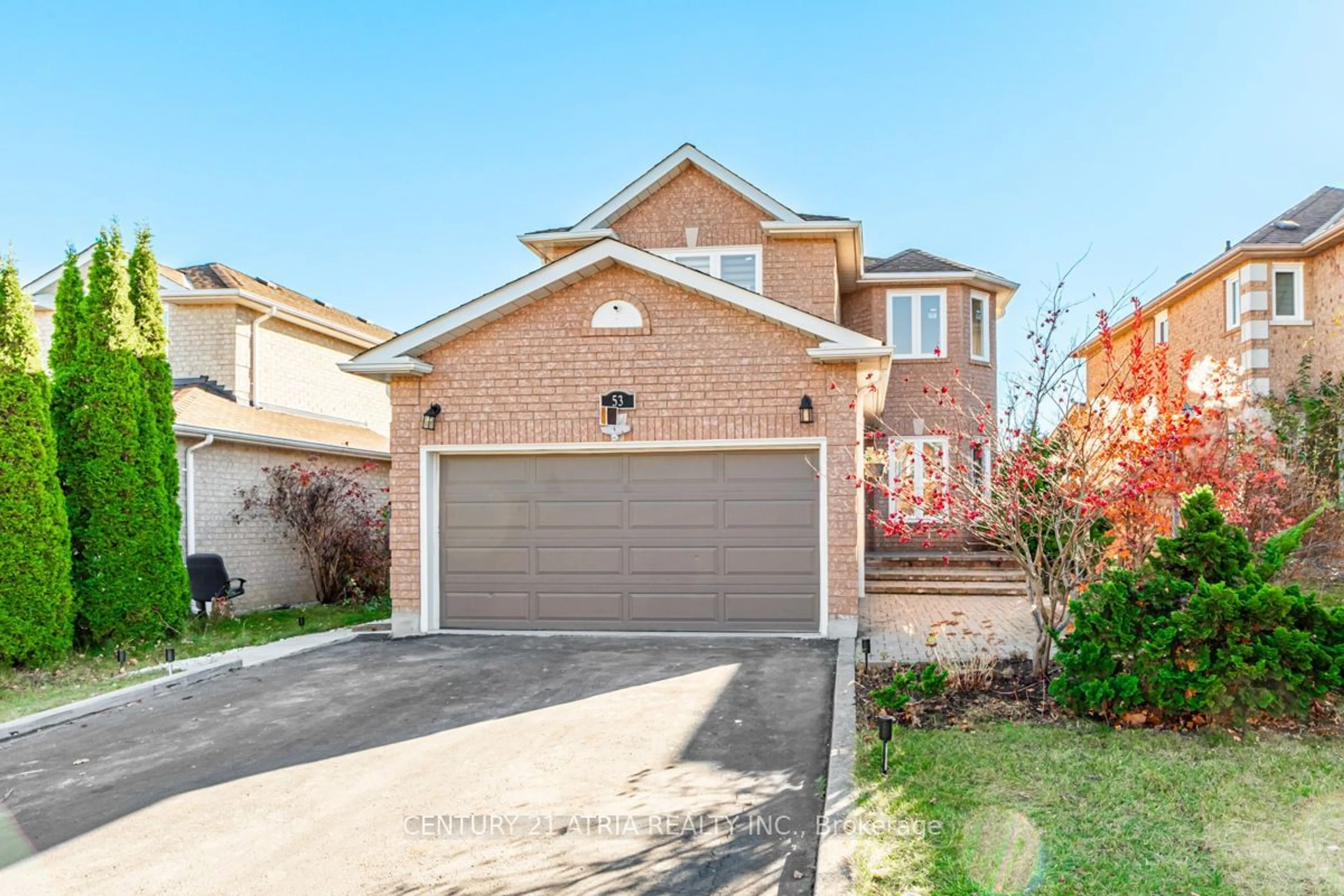 Frontside or backside of a home, the street view for 53 Salt Creek Ave, Richmond Hill Ontario L4S 1P7