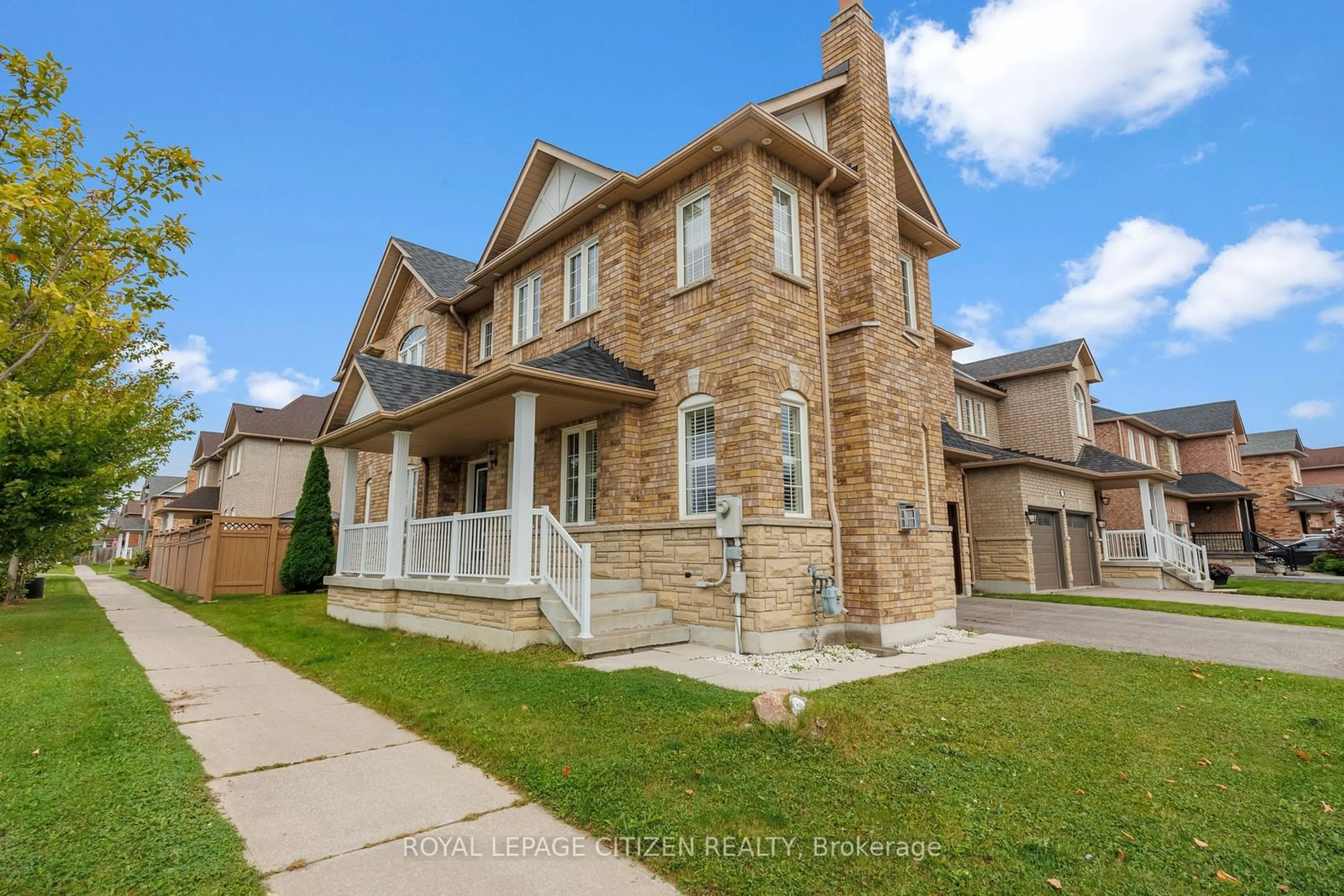 A pic from exterior of the house or condo, the street view for 29 Peterkin Rd, Markham Ontario L6E 1Y9