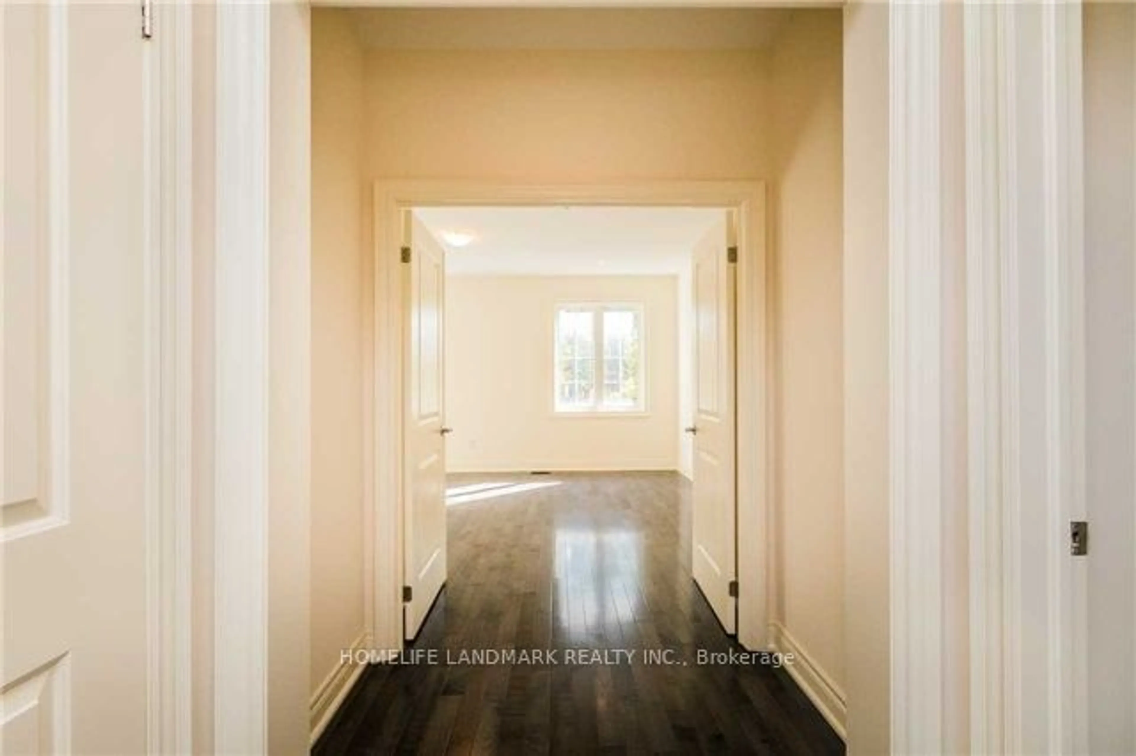 Indoor entryway, wood floors for 17 Fitzmaurice Dr, Vaughan Ontario L6A 4X7