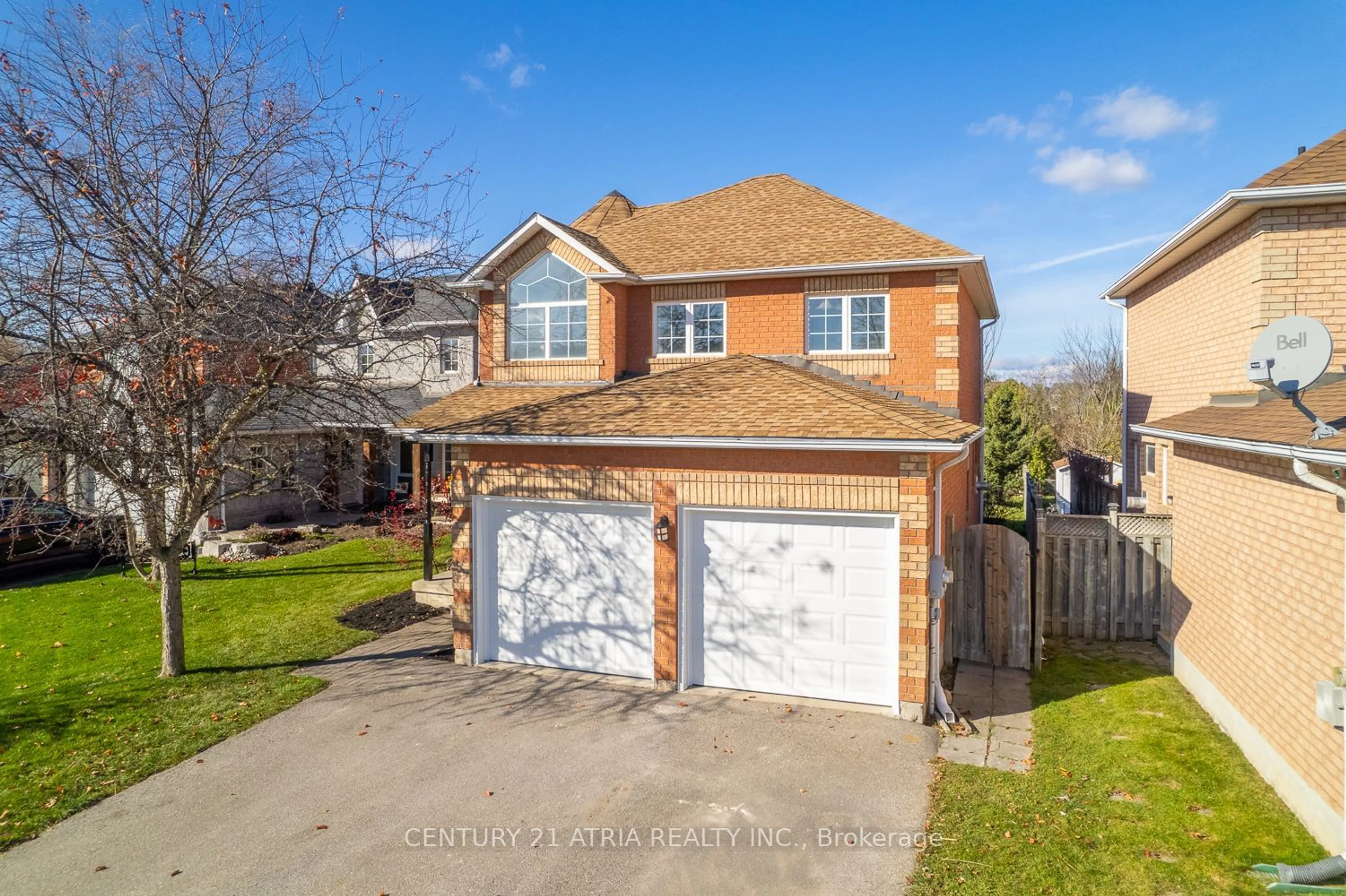 Frontside or backside of a home, cottage for 1304 Vincent Cres, Innisfil Ontario L9S 1Z8