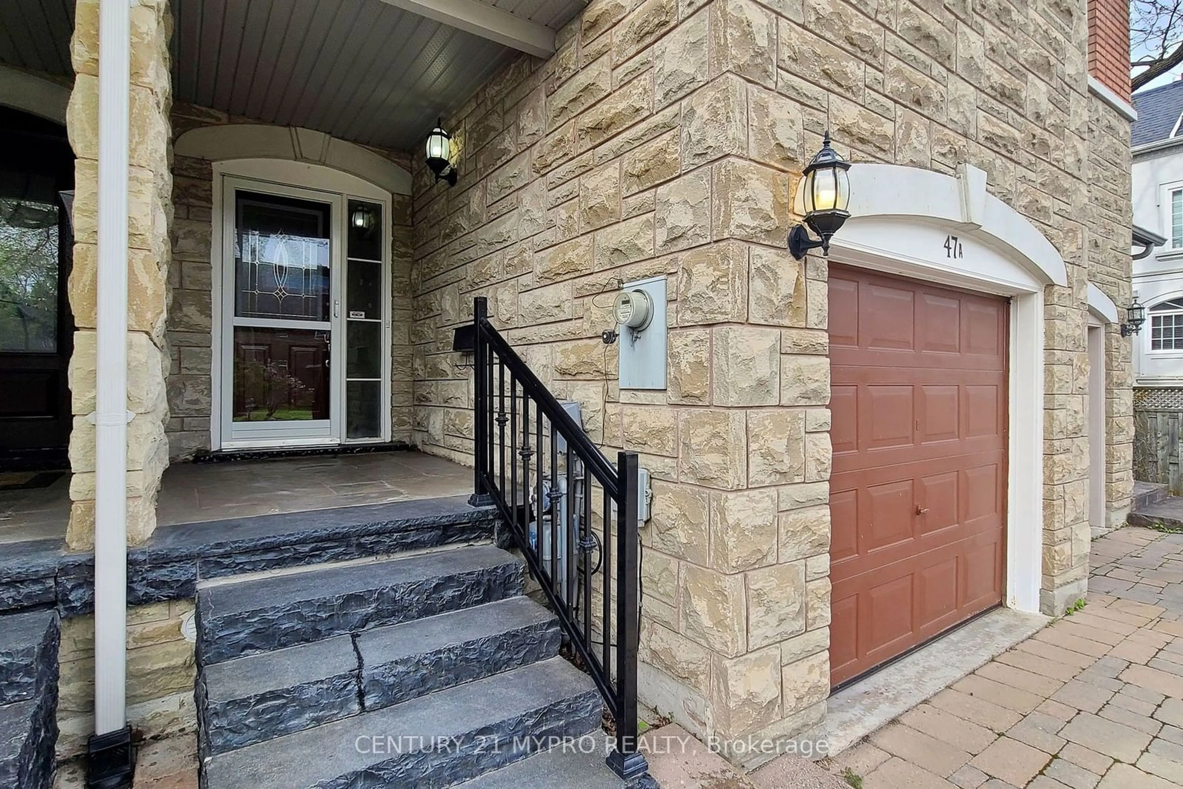 Indoor entryway, ceramic floors for 47A Benson Ave, Richmond Hill Ontario L4C 4E5