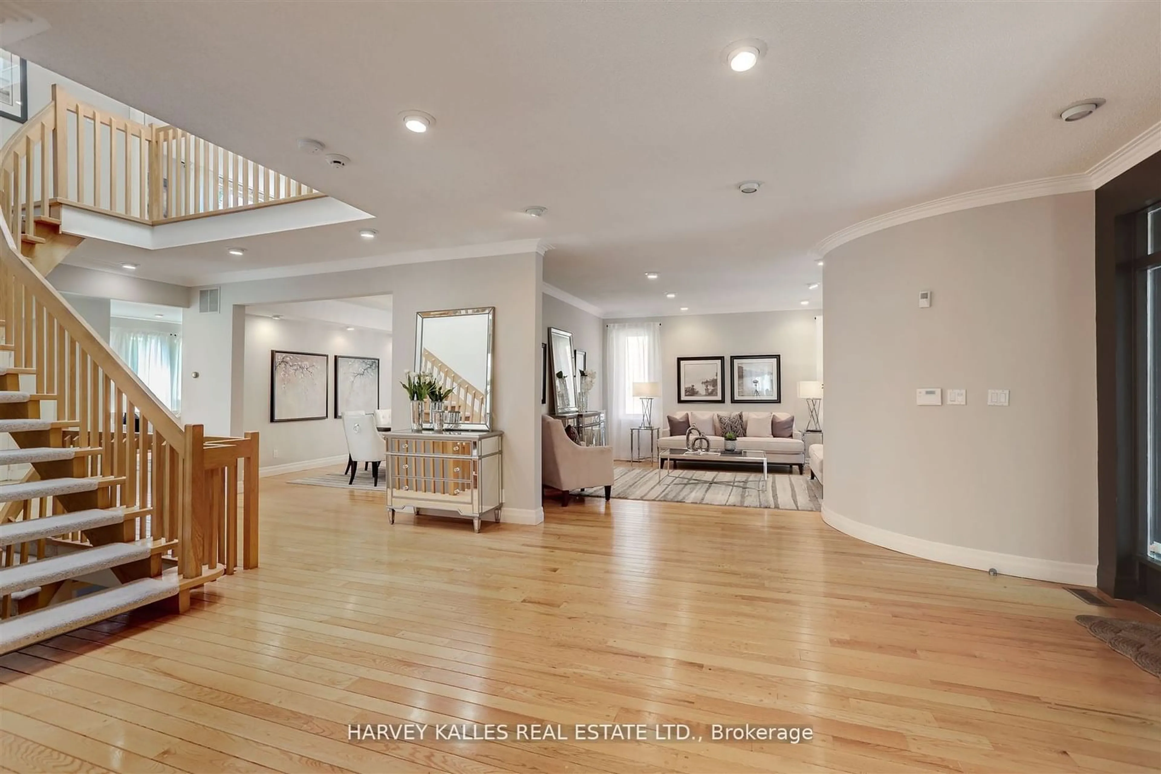 Indoor foyer, wood floors for 62 Prince Edward Blvd, Markham Ontario L3T 7E9