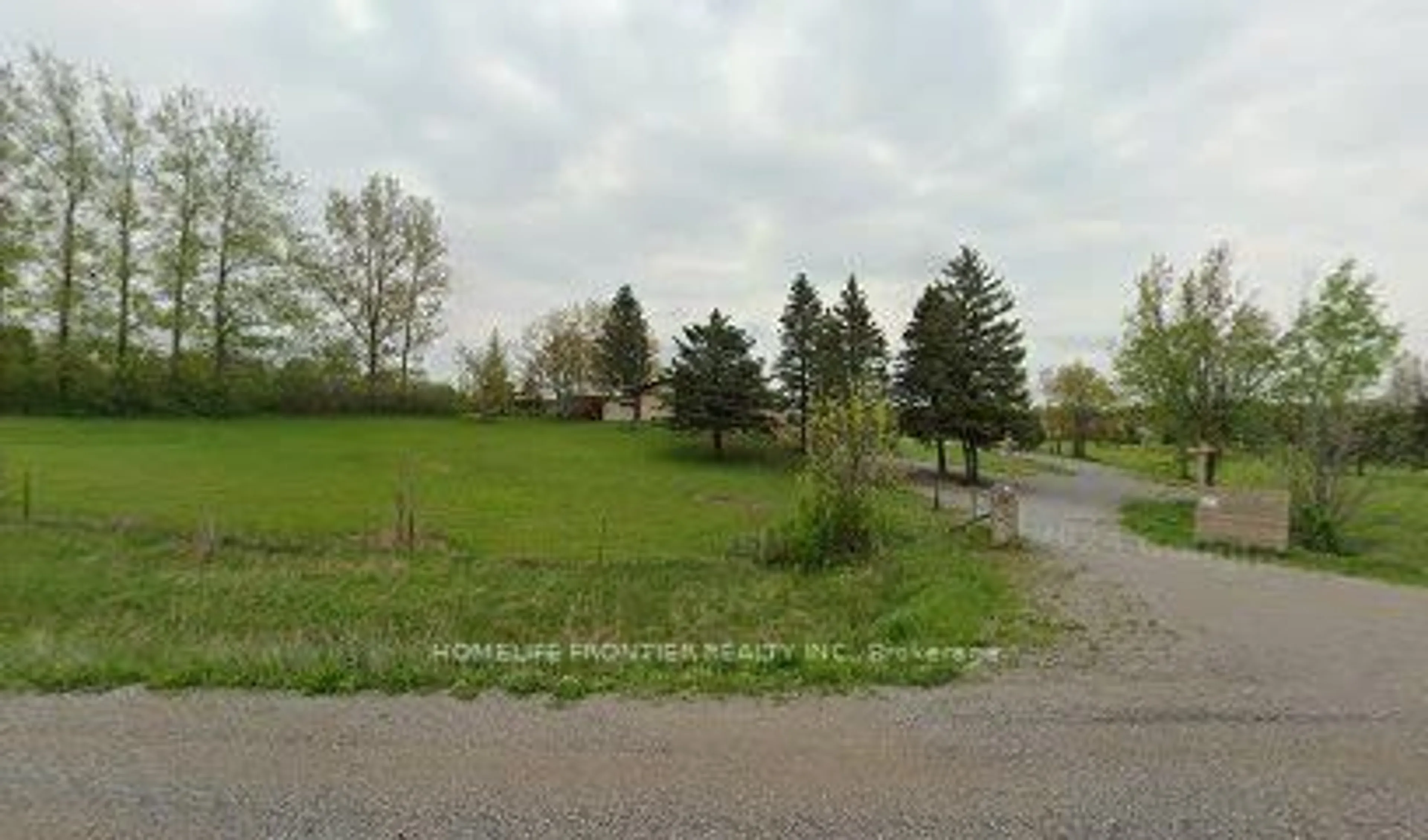 A pic from exterior of the house or condo, the street view for 351 Regional Hwy 47, Uxbridge Ontario L0C 1A0