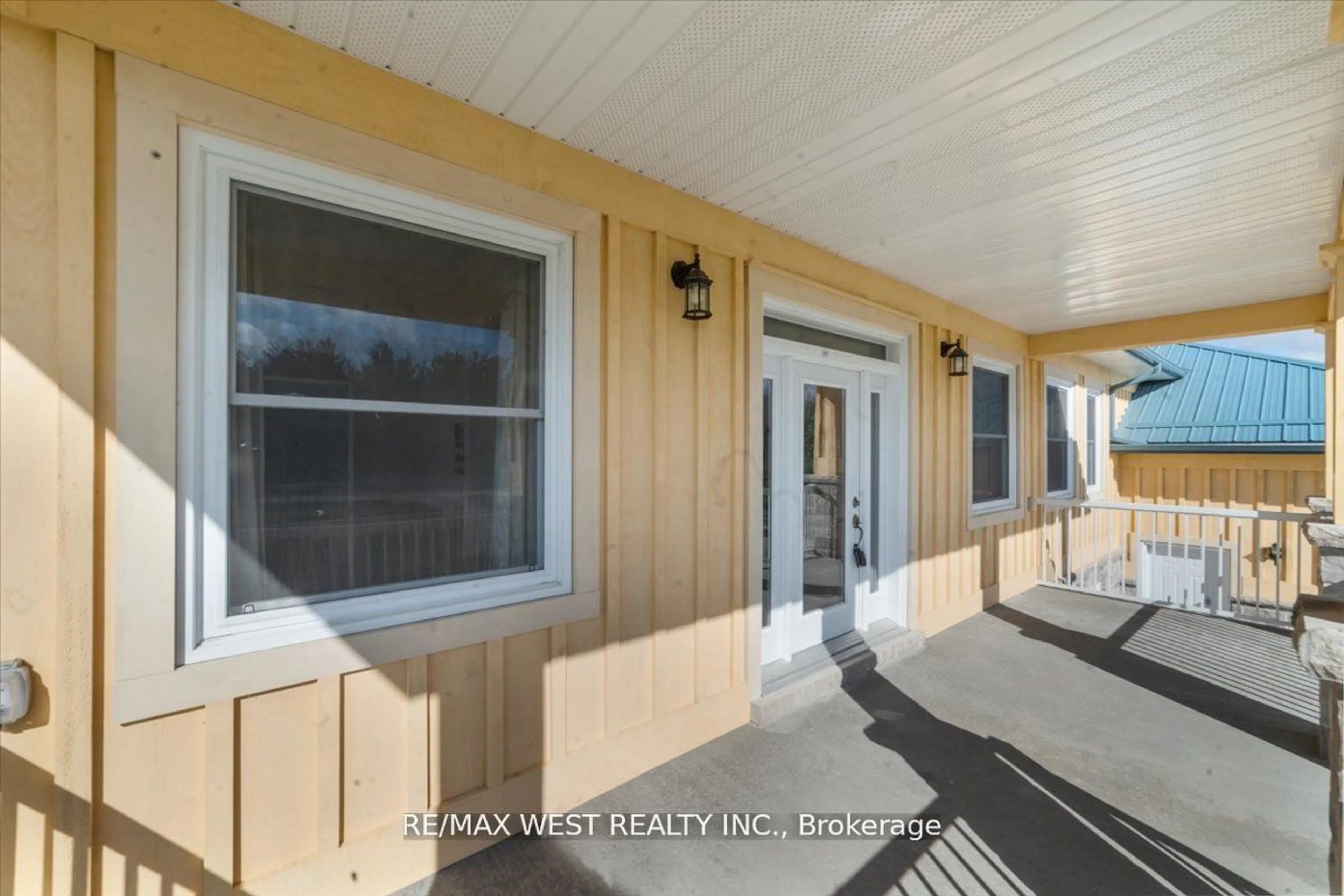 Indoor entryway, wood floors for 8450 Concession Rd #4, Adjala-Tosorontio Ontario L0M 1N0