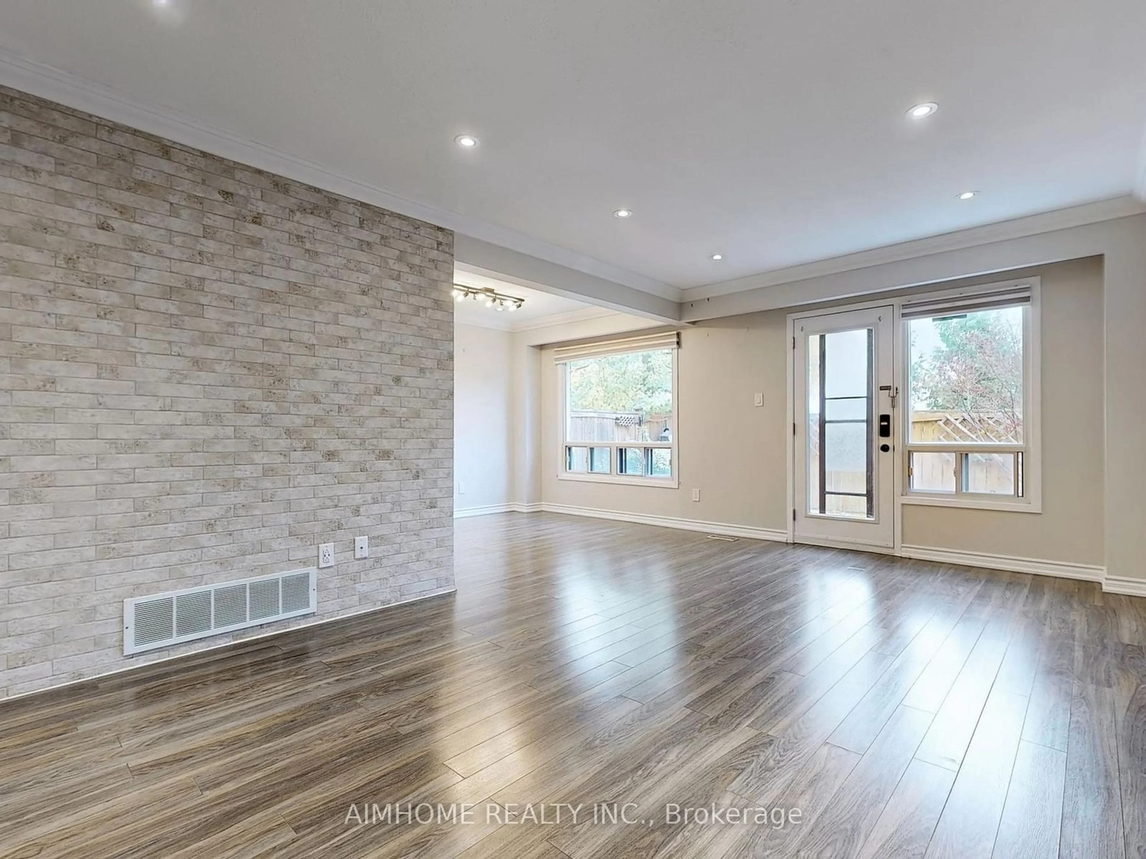 A pic of a room, wood floors for 85 Baif Blvd #11, Richmond Hill Ontario L4C 5E2