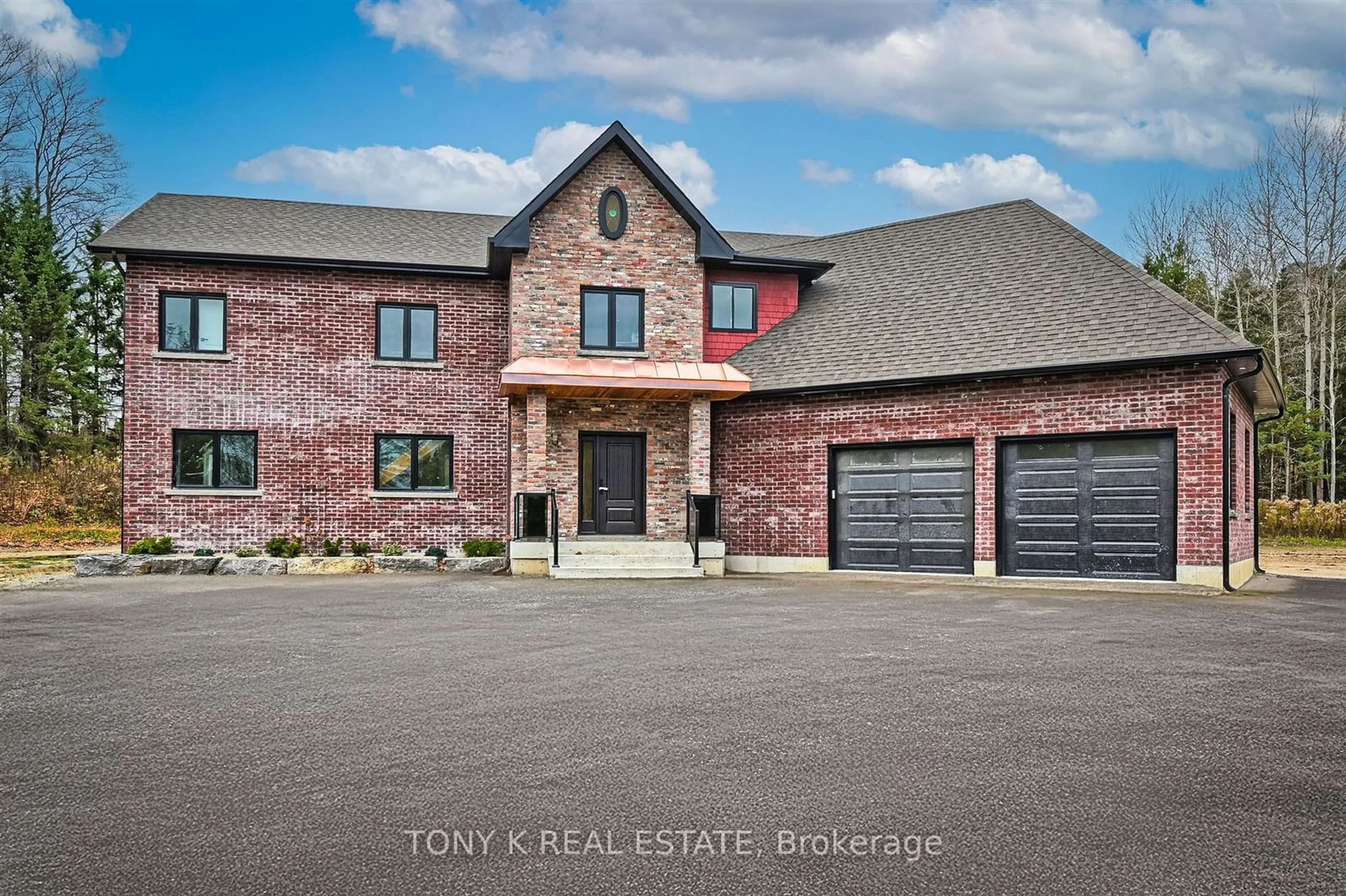 Home with brick exterior material for 16000 York Durham Line, Whitchurch-Stouffville Ontario L4A 7X4