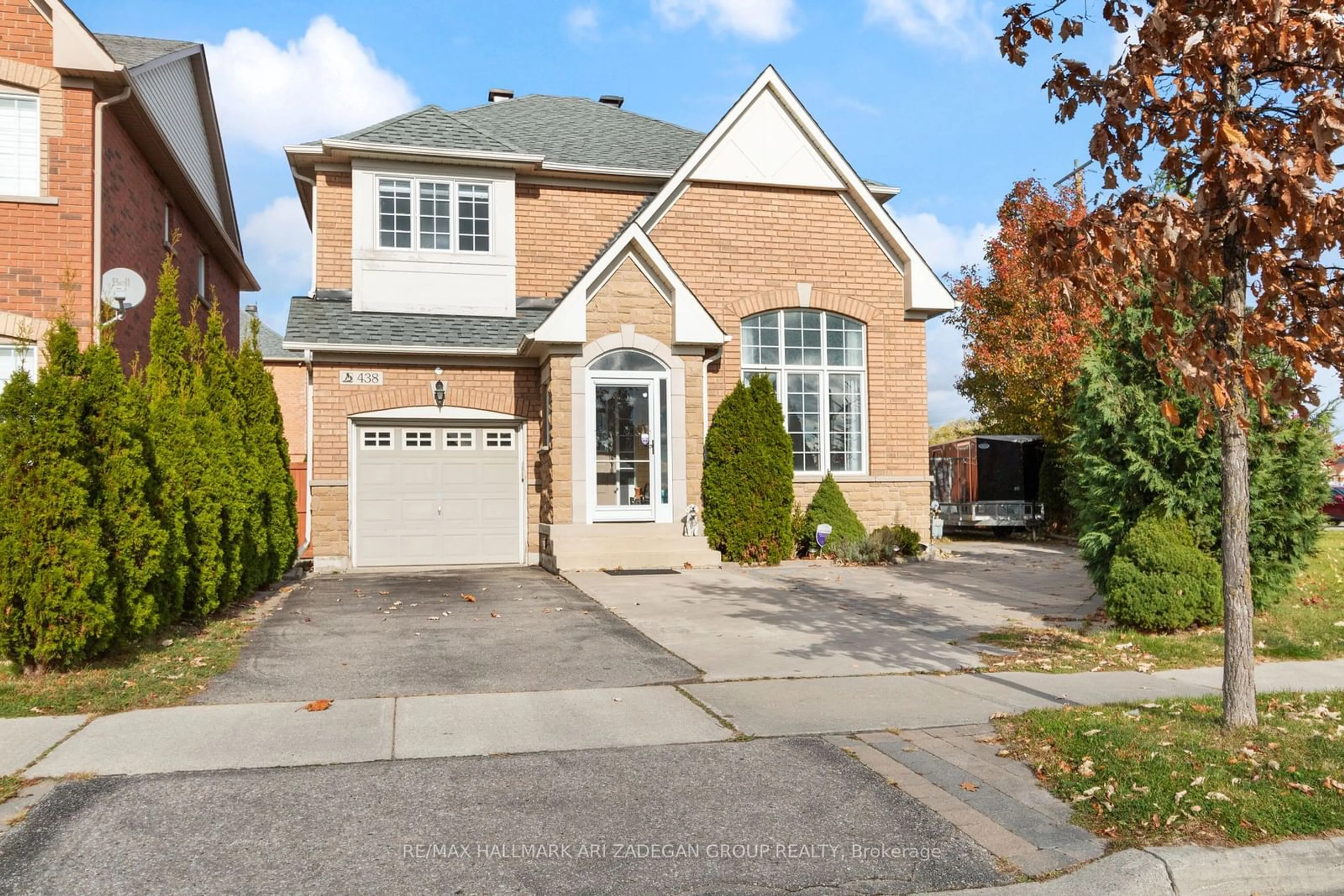 Home with brick exterior material for 438 Old Colony Rd, Richmond Hill Ontario L4E 5A5