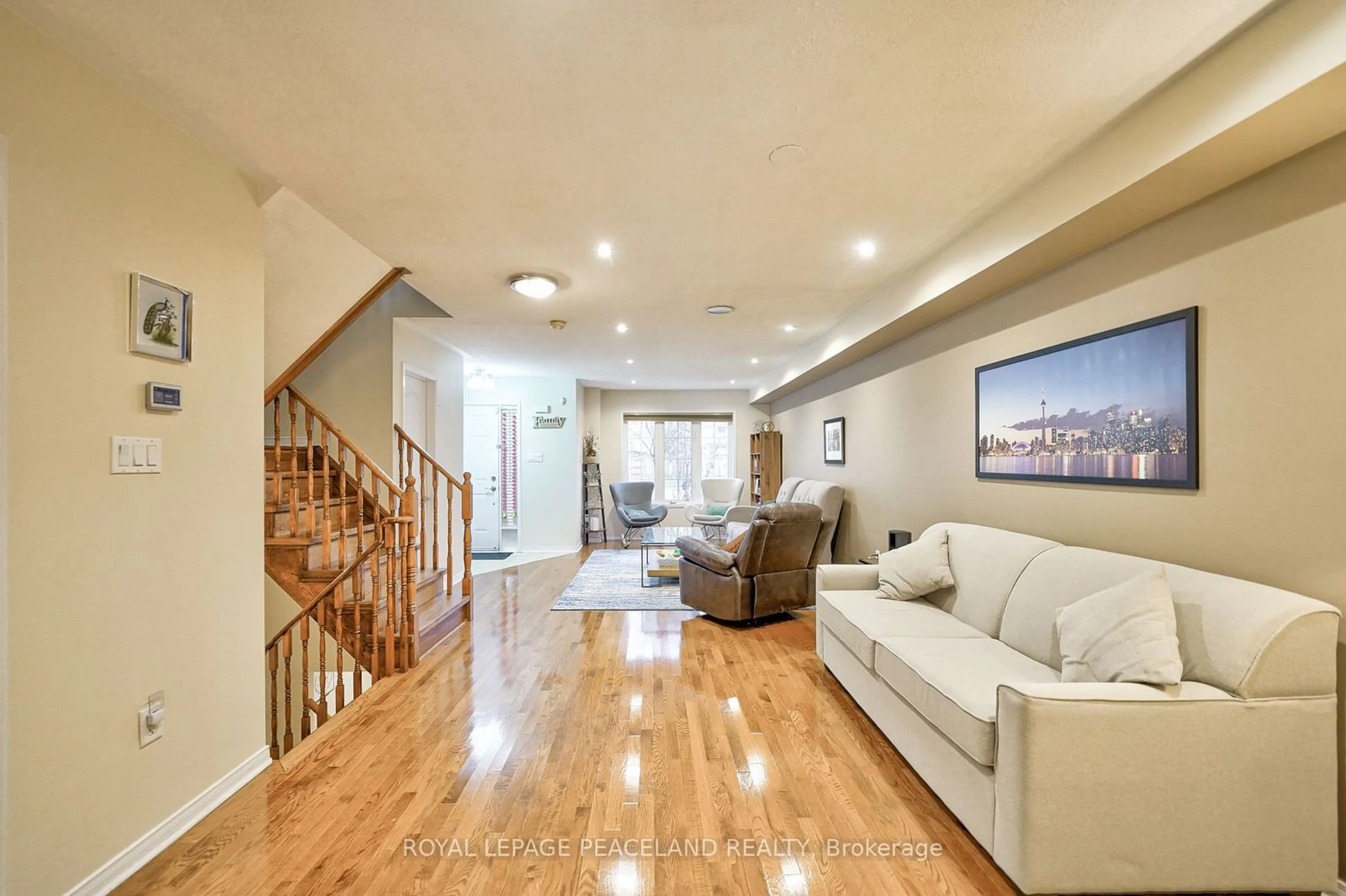 Living room, wood floors for 483 Jim Barber Crt, Newmarket Ontario L3Y 9E6