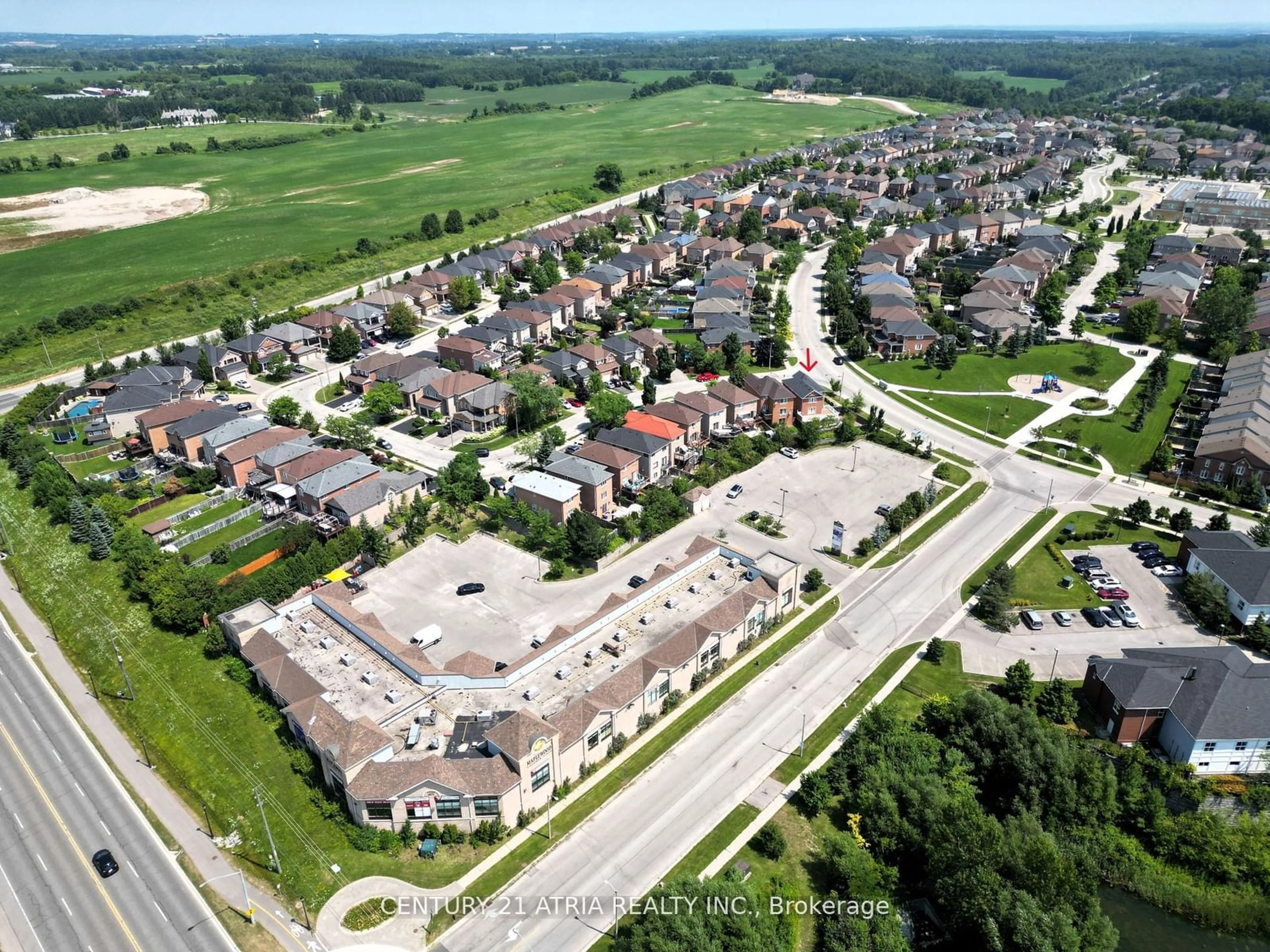 A pic from exterior of the house or condo, the street view for 2 Bestview Cres, Vaughan Ontario L6A 3S8