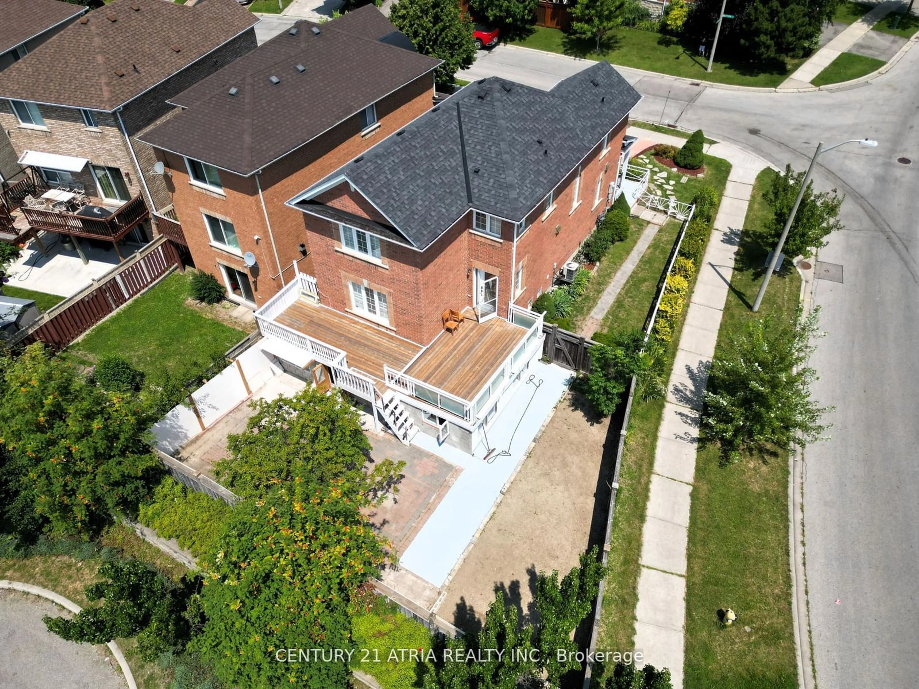 Home with brick exterior material for 2 Bestview Cres, Vaughan Ontario L6A 3S8