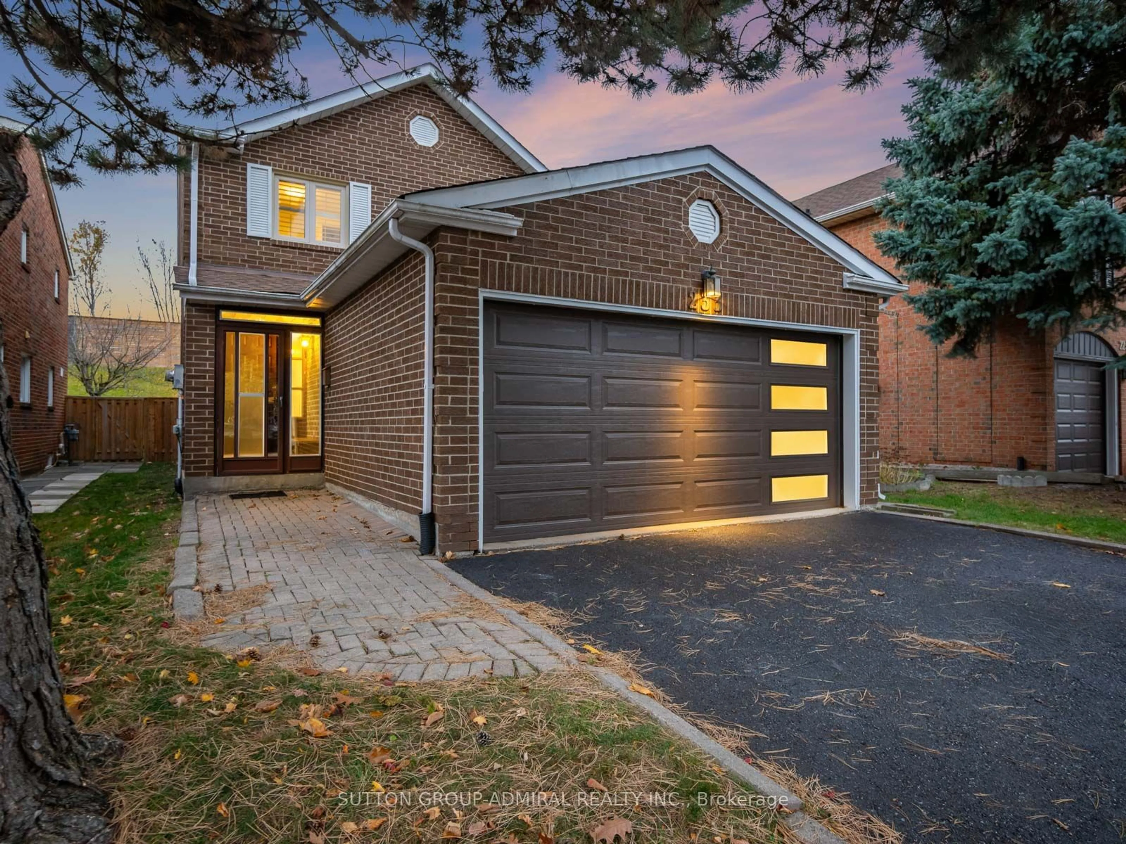 Home with brick exterior material for 233 Mullen Dr, Vaughan Ontario L4J 2V8