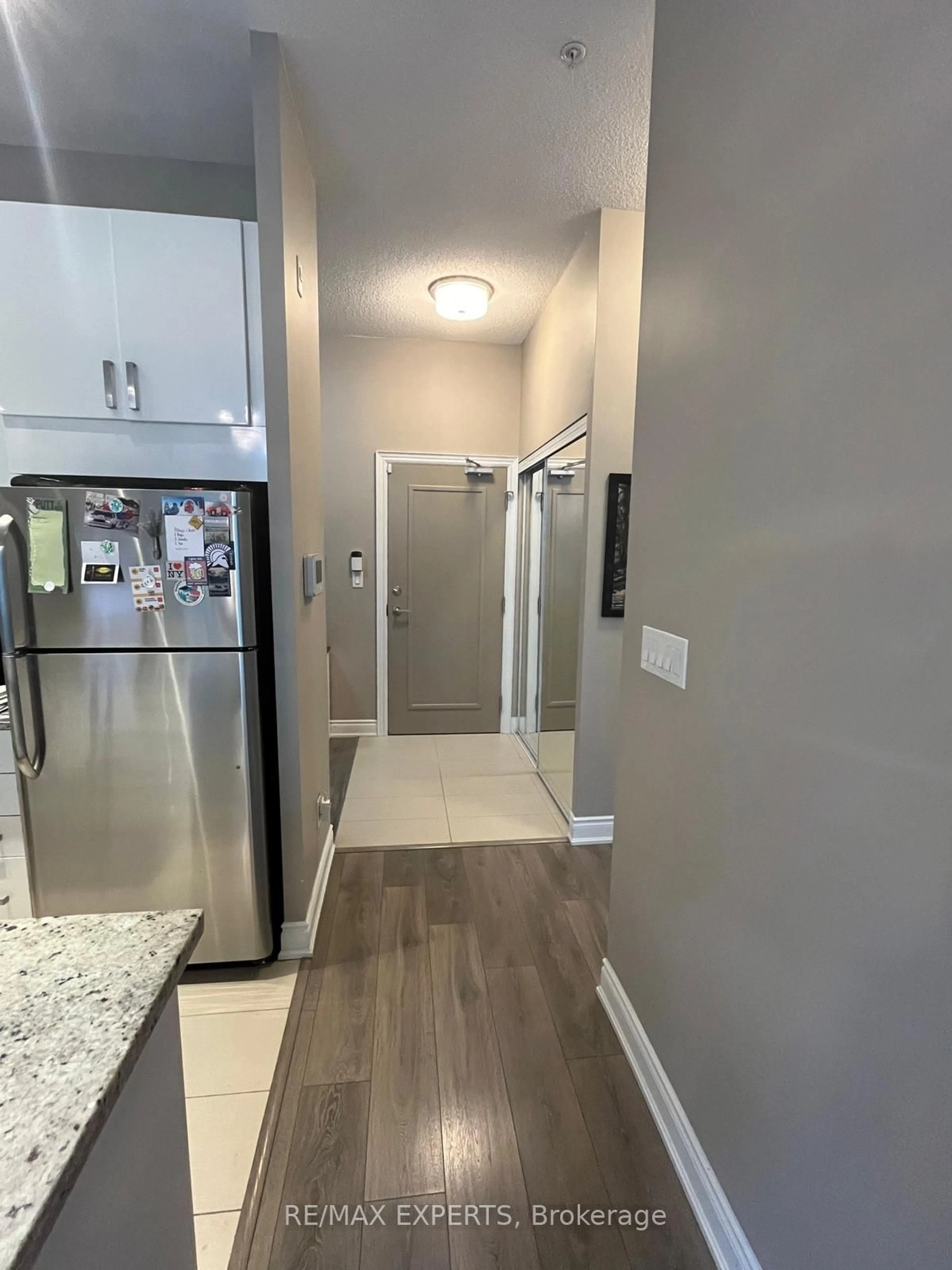 Indoor entryway, not visible floor for 2396 Major Mackenzie Dr #103, Vaughan Ontario L6A 4Y1