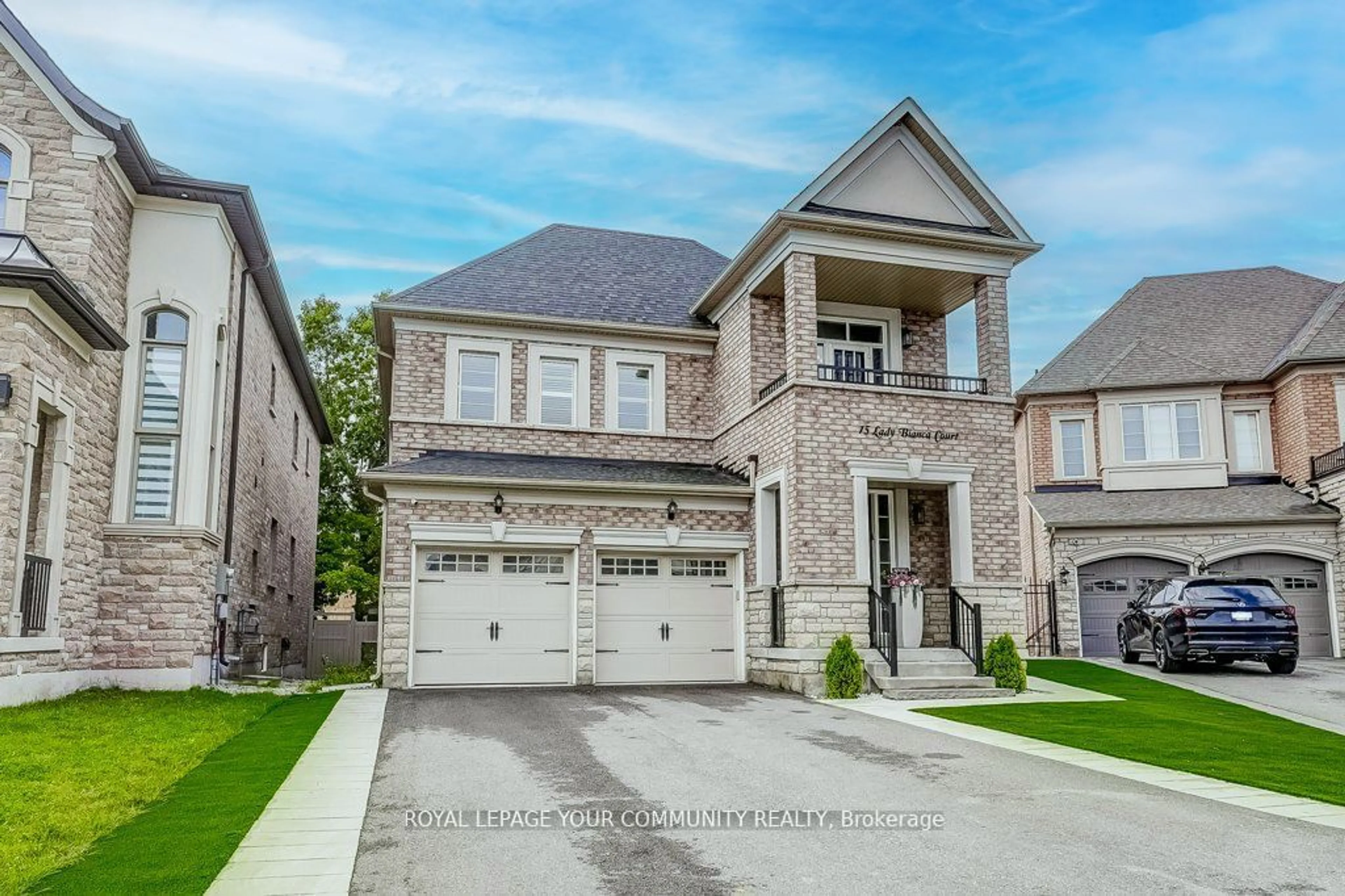 Home with brick exterior material for 15 Lady Bianca Crt, Vaughan Ontario L6A 4B3