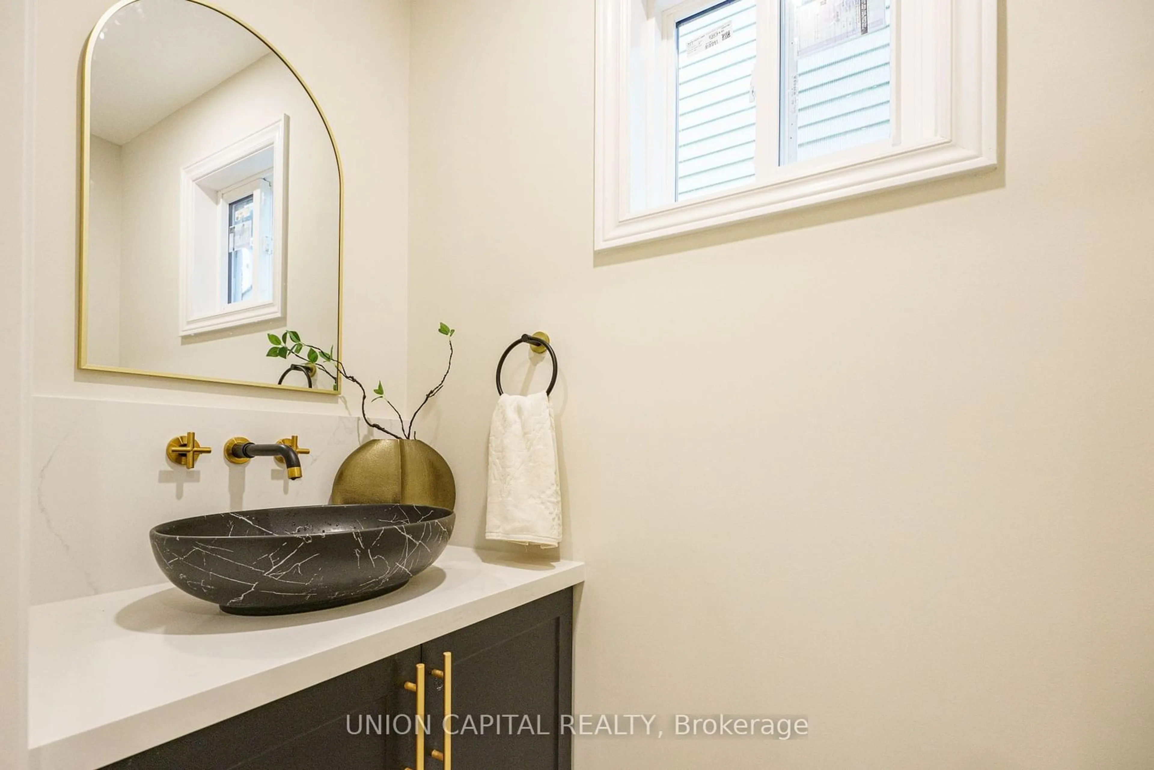 Contemporary bathroom, wood floors for 163 Joanna Cres, Vaughan Ontario L4J 5G4