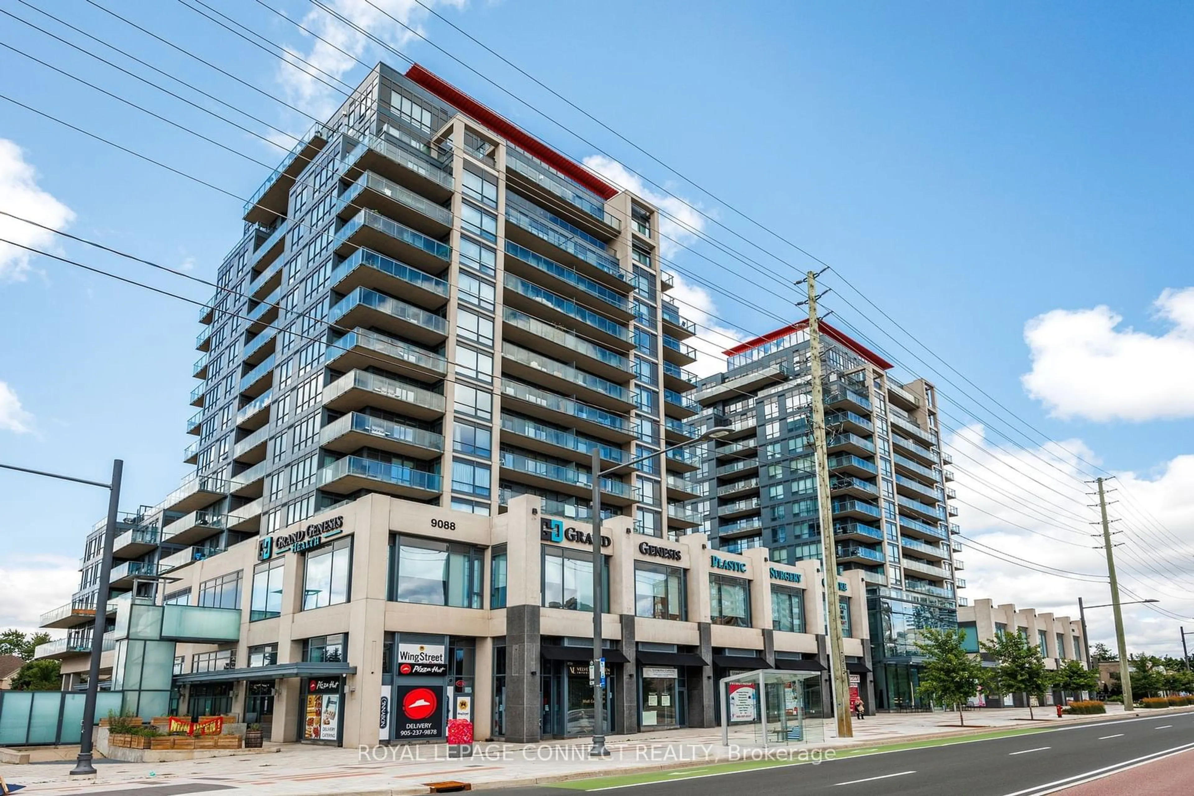 A pic from exterior of the house or condo, the front or back of building for 9090 Yonge St #509B, Richmond Hill Ontario L4C 0Z1