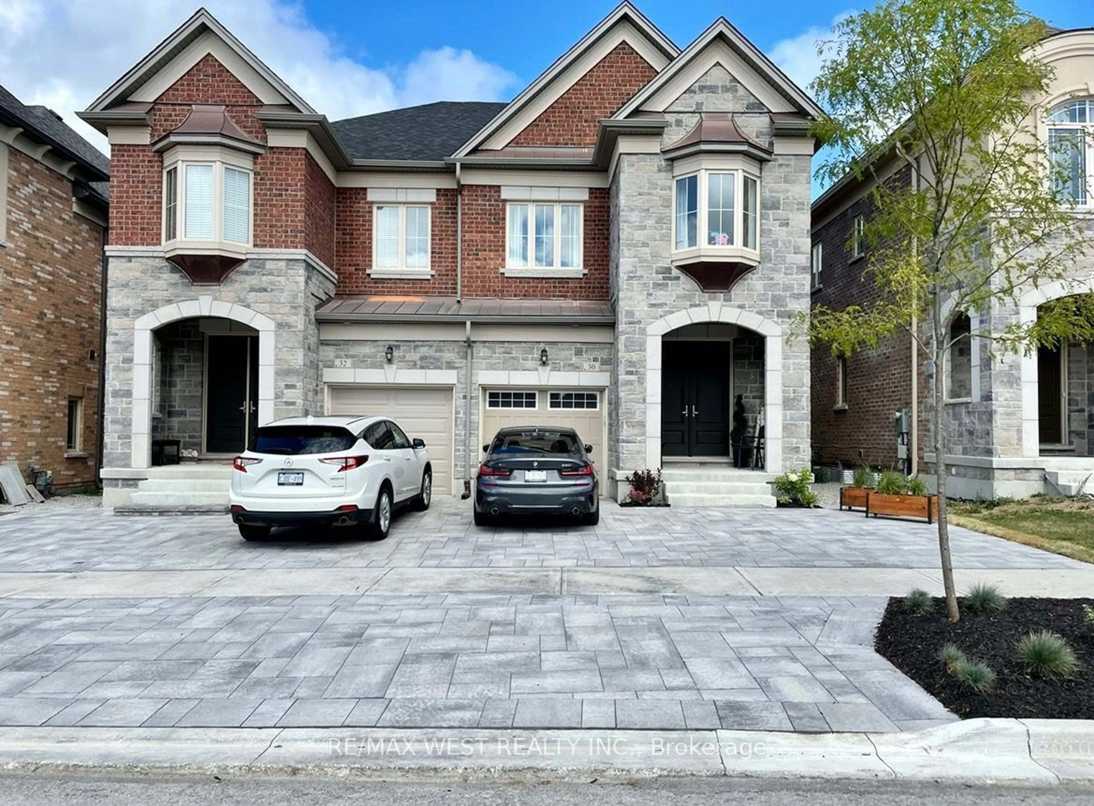 Home with brick exterior material for 30 Drizzel Cres, Richmond Hill Ontario L4E 1G8