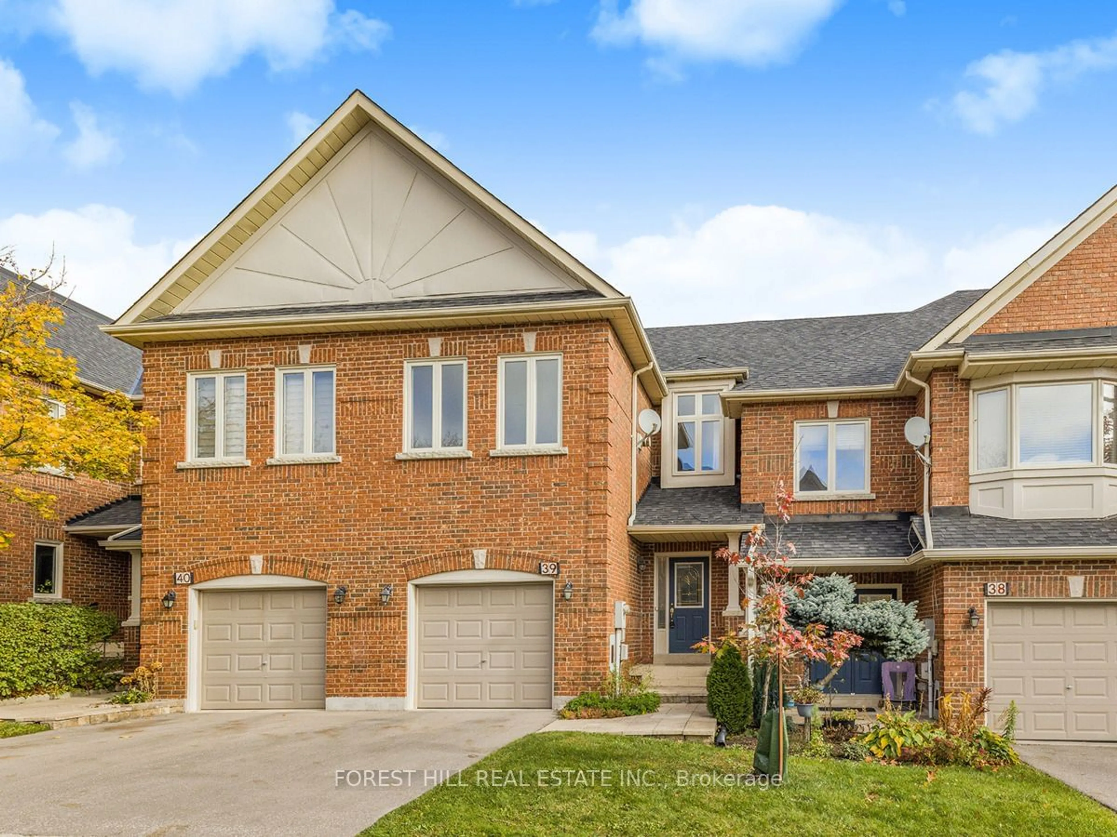 Home with brick exterior material for 255 Shaftsbury Ave #39, Richmond Hill Ontario L4C 0L9