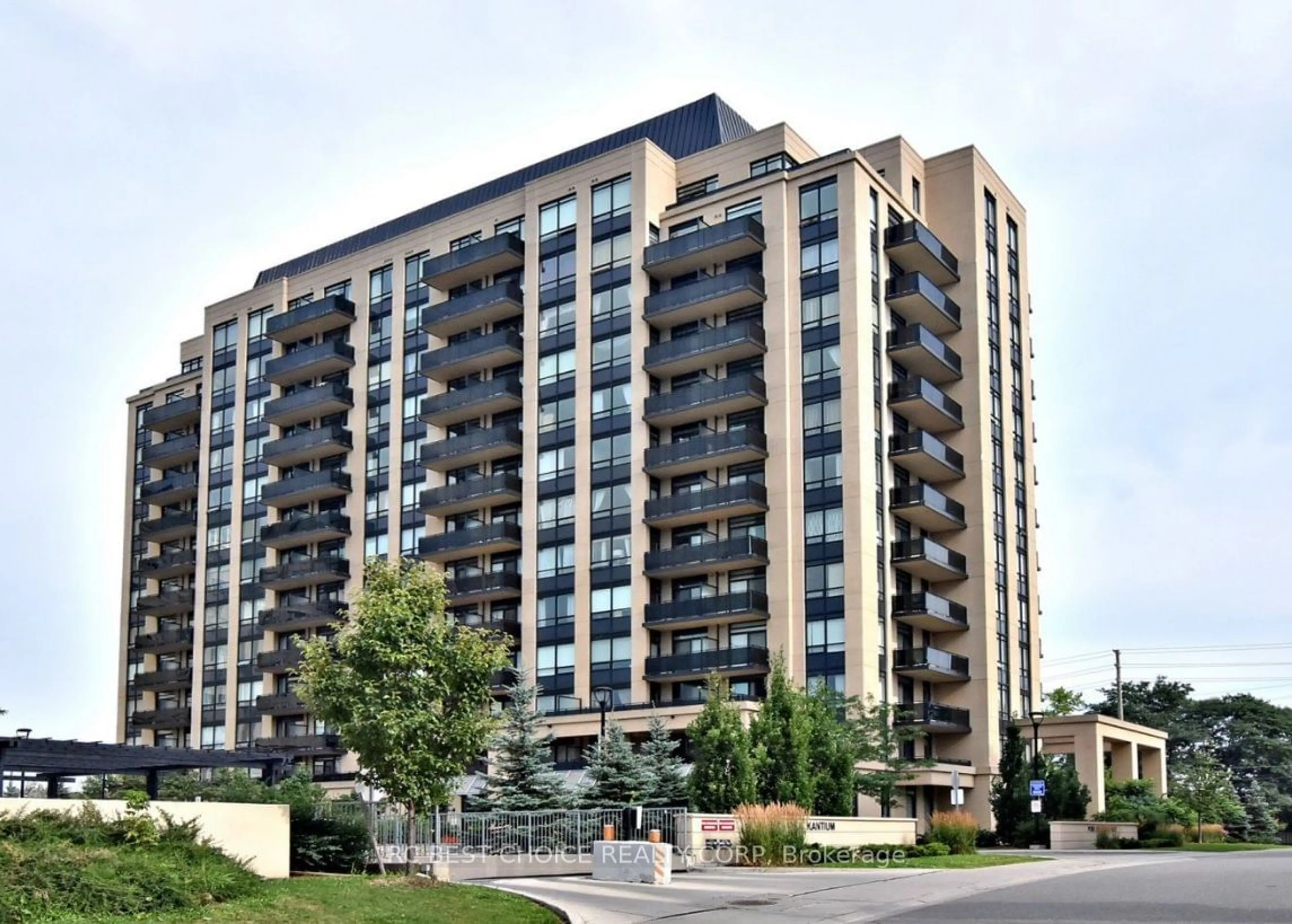 A pic from exterior of the house or condo, the front or back of building for 520 STEELES Ave #1511, Vaughan Ontario L4J 0H2