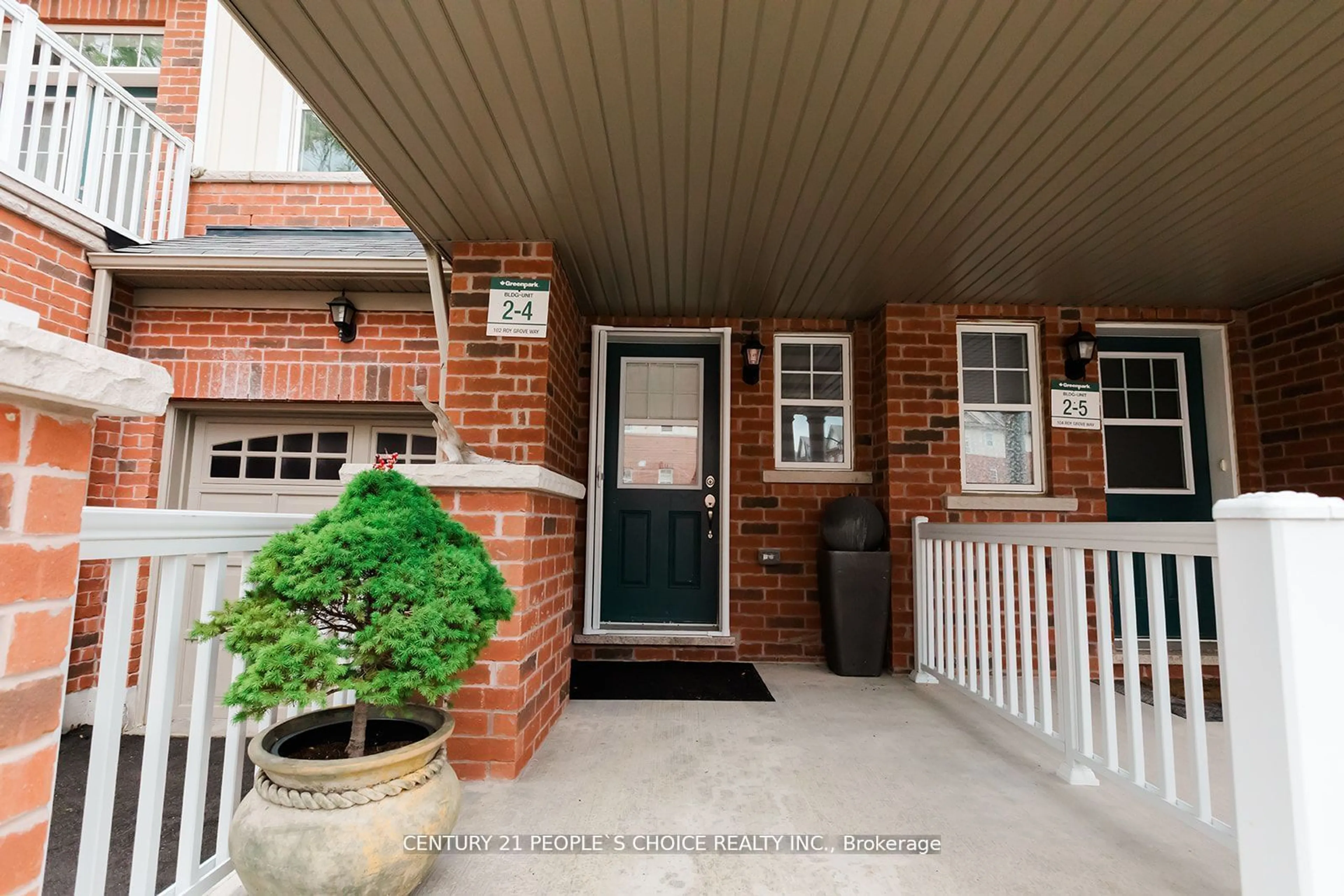 Indoor entryway, wood floors for 102 Roy Grove Way, Markham Ontario L6E 0T7