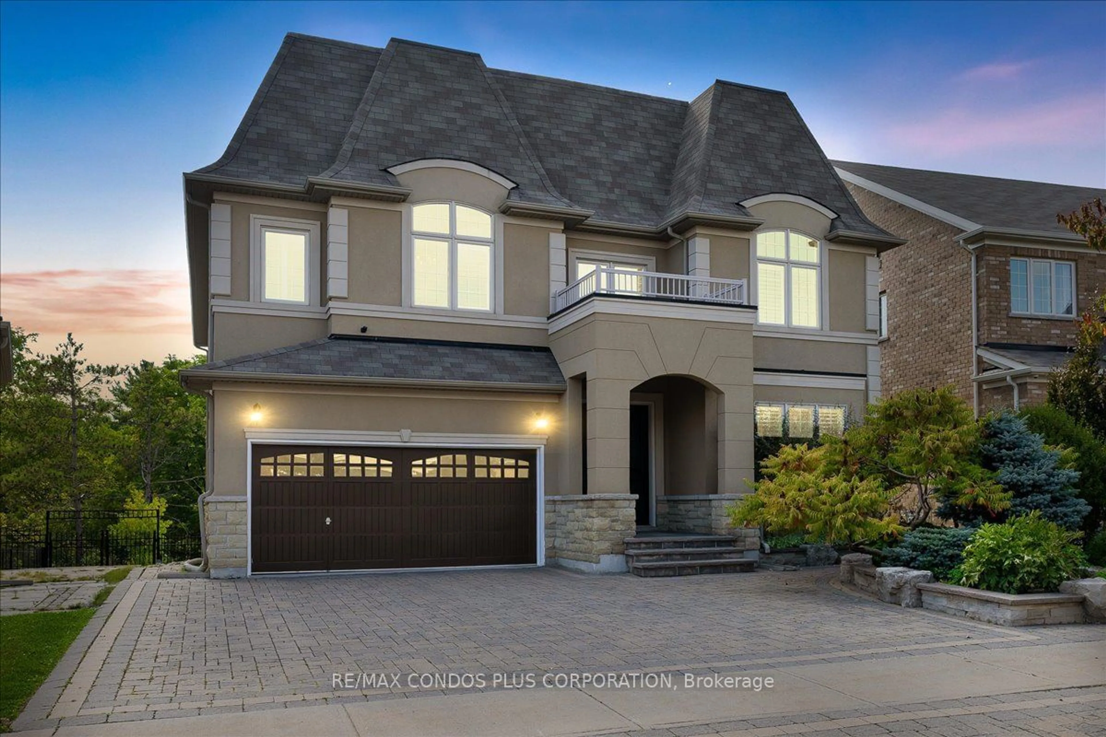 Frontside or backside of a home, the street view for 131 Lady Nadia Dr, Vaughan Ontario L6A 4E6