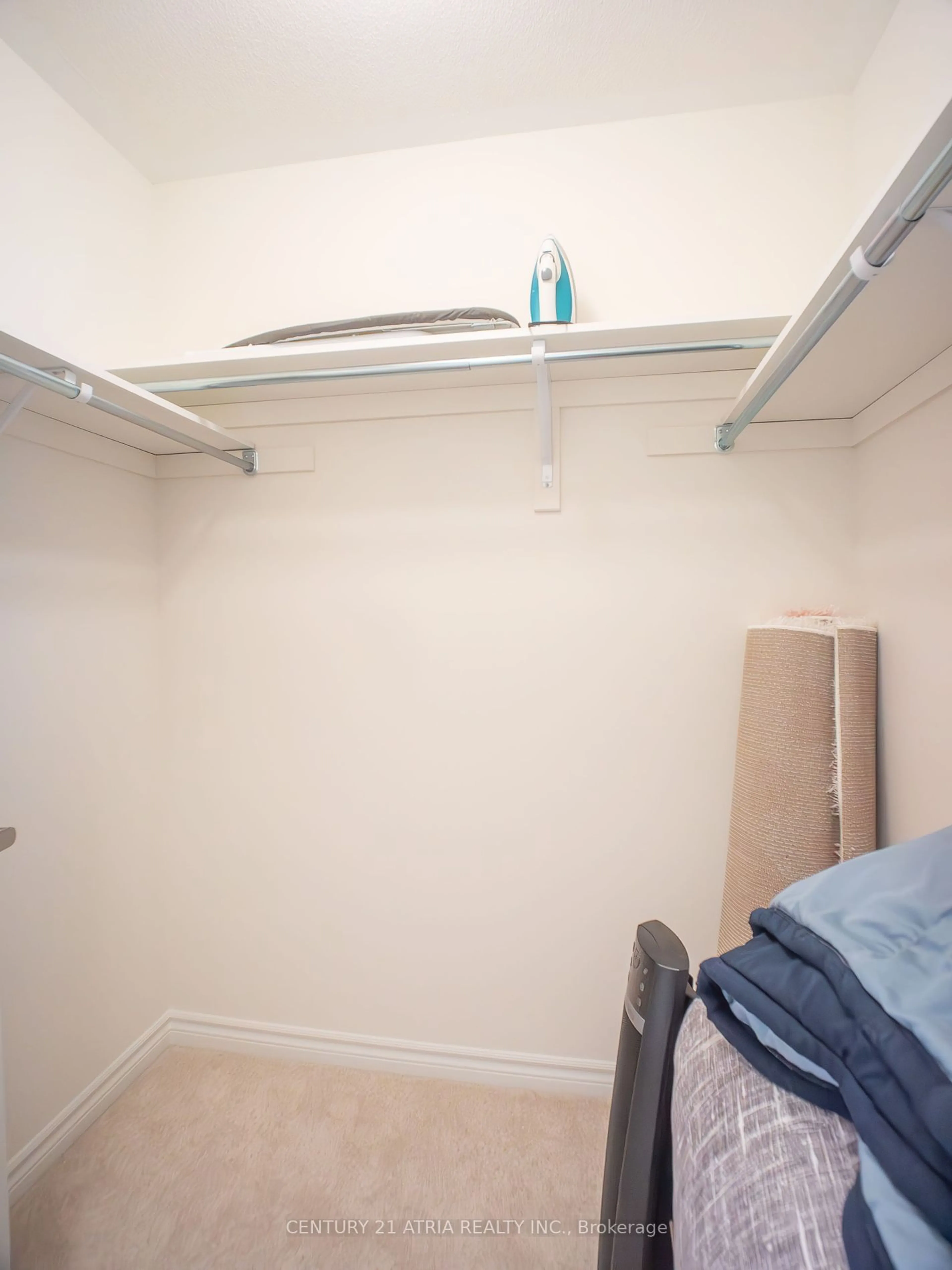 Storage room or clothes room or walk-in closet for 92 Church St, Georgina Ontario L4P 1J5