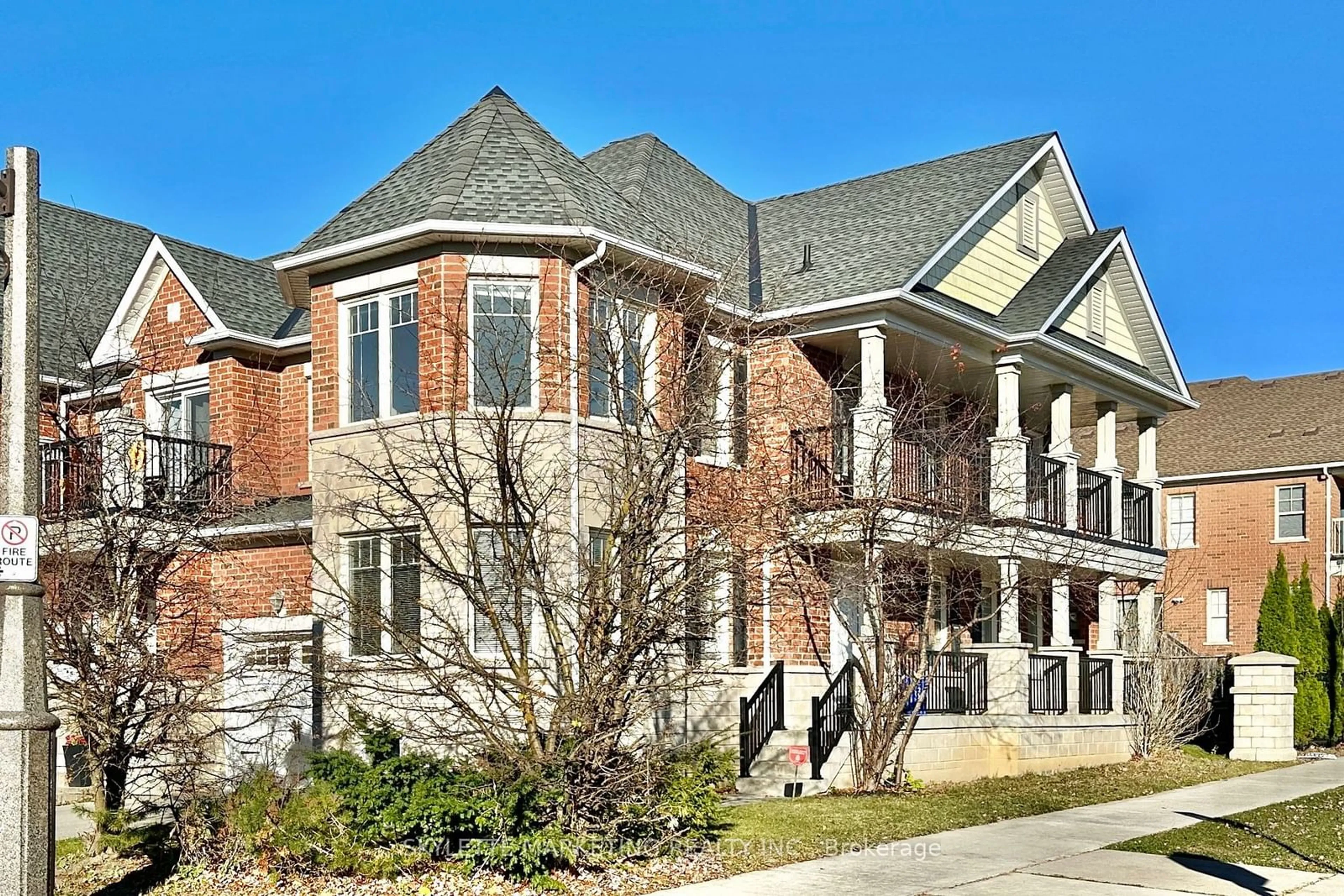 A pic from exterior of the house or condo, the front or back of building for 2 Azimuth Lane, Whitchurch-Stouffville Ontario L4A 0W5