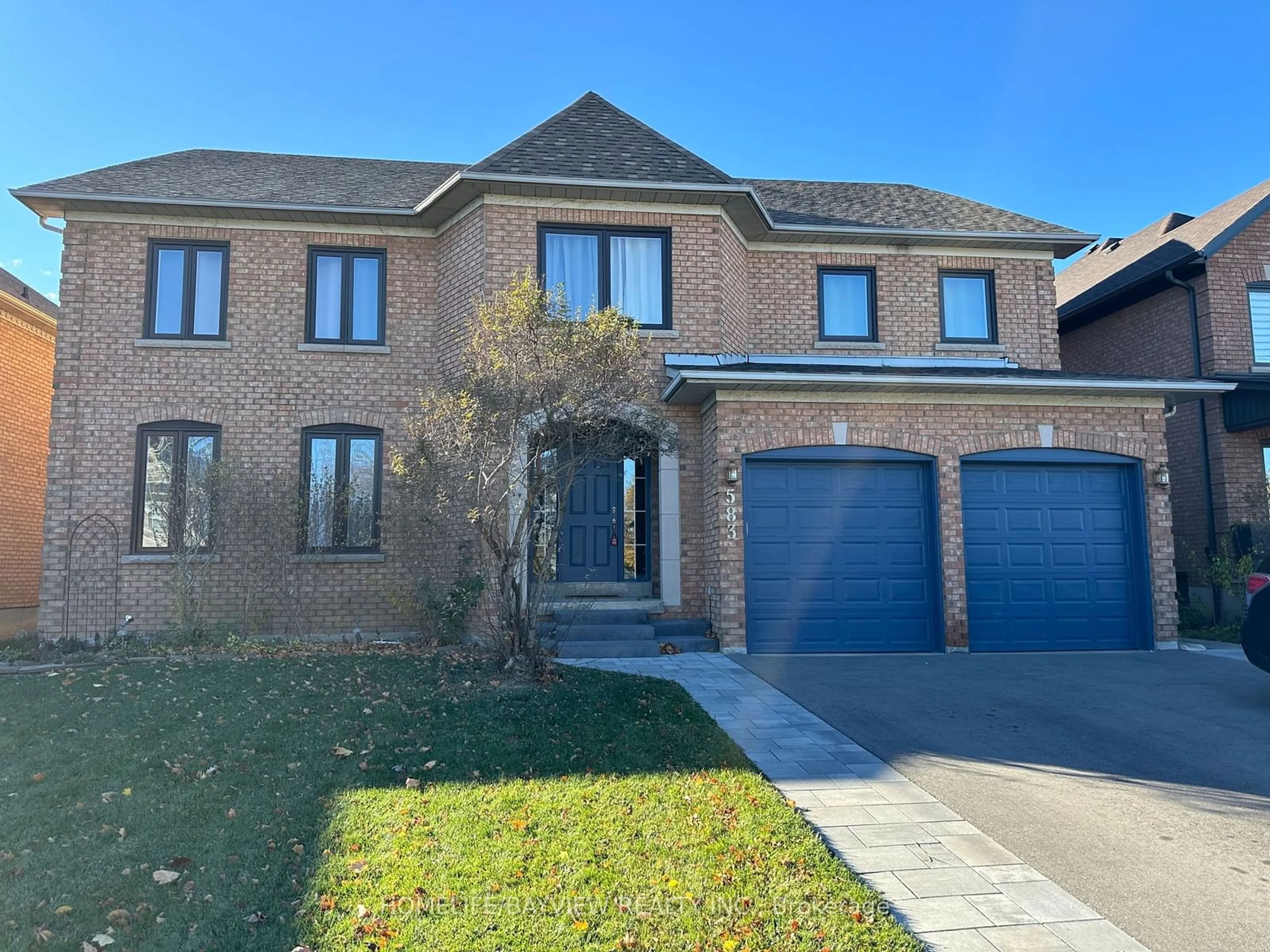 Home with brick exterior material for 583 Velmar Dr, Vaughan Ontario L4L 8H7