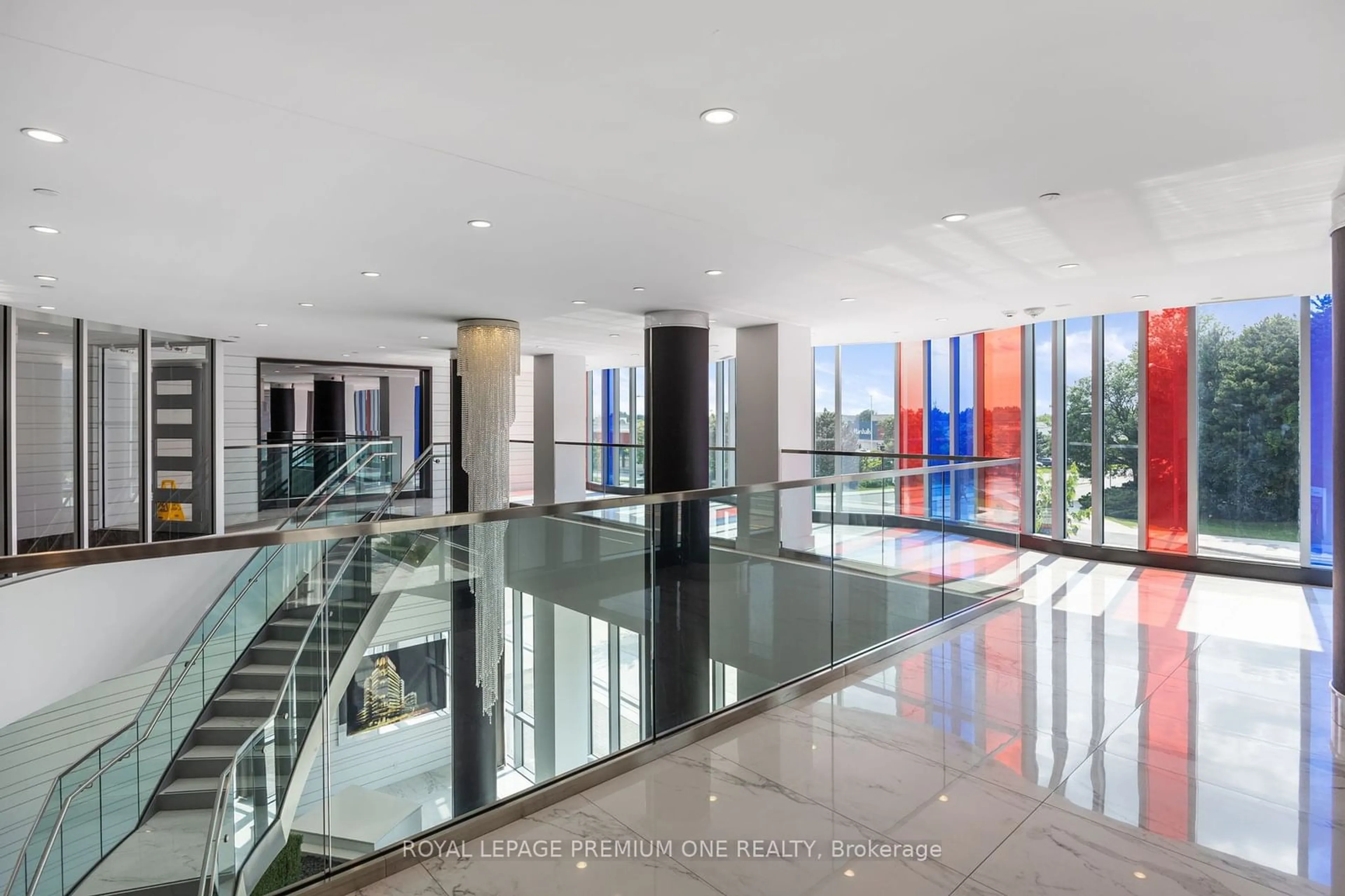 Indoor lobby, cement floor for 9471 Yonge St #1514, Richmond Hill Ontario L4C 1V5