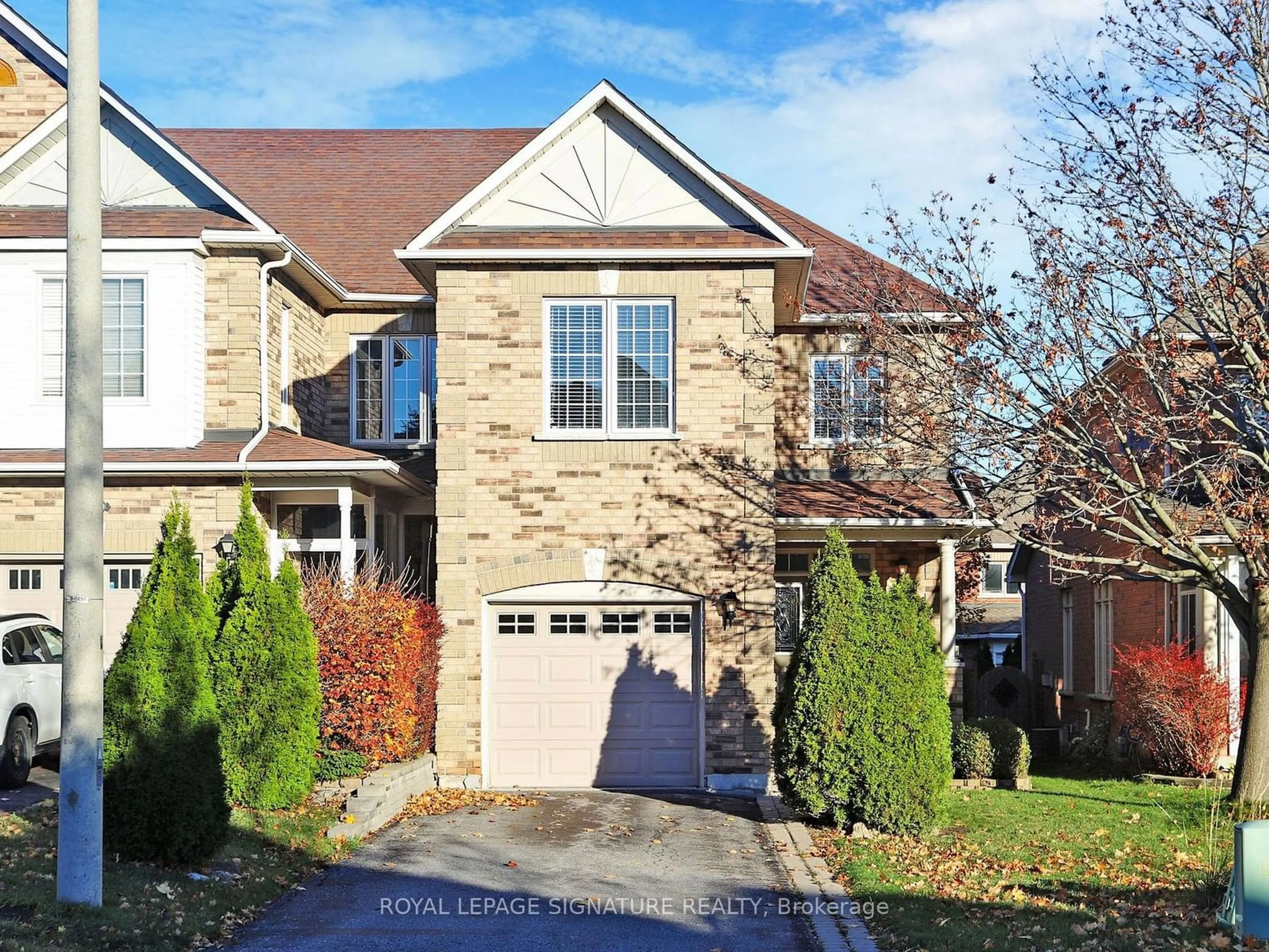 A pic from exterior of the house or condo, cottage for 38 Angelica Ave, Richmond Hill Ontario L4S 2E1