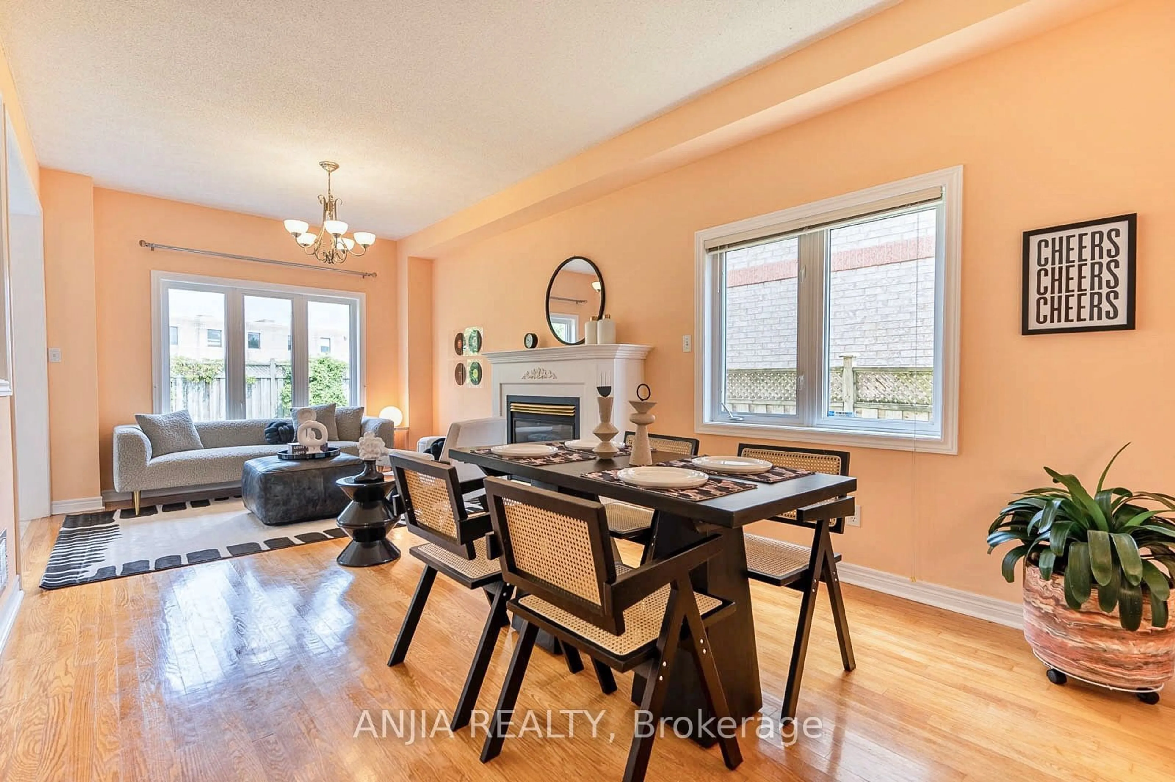 Dining room, wood floors, cottage for 81 Eastpine Dr, Markham Ontario L3R 4T2