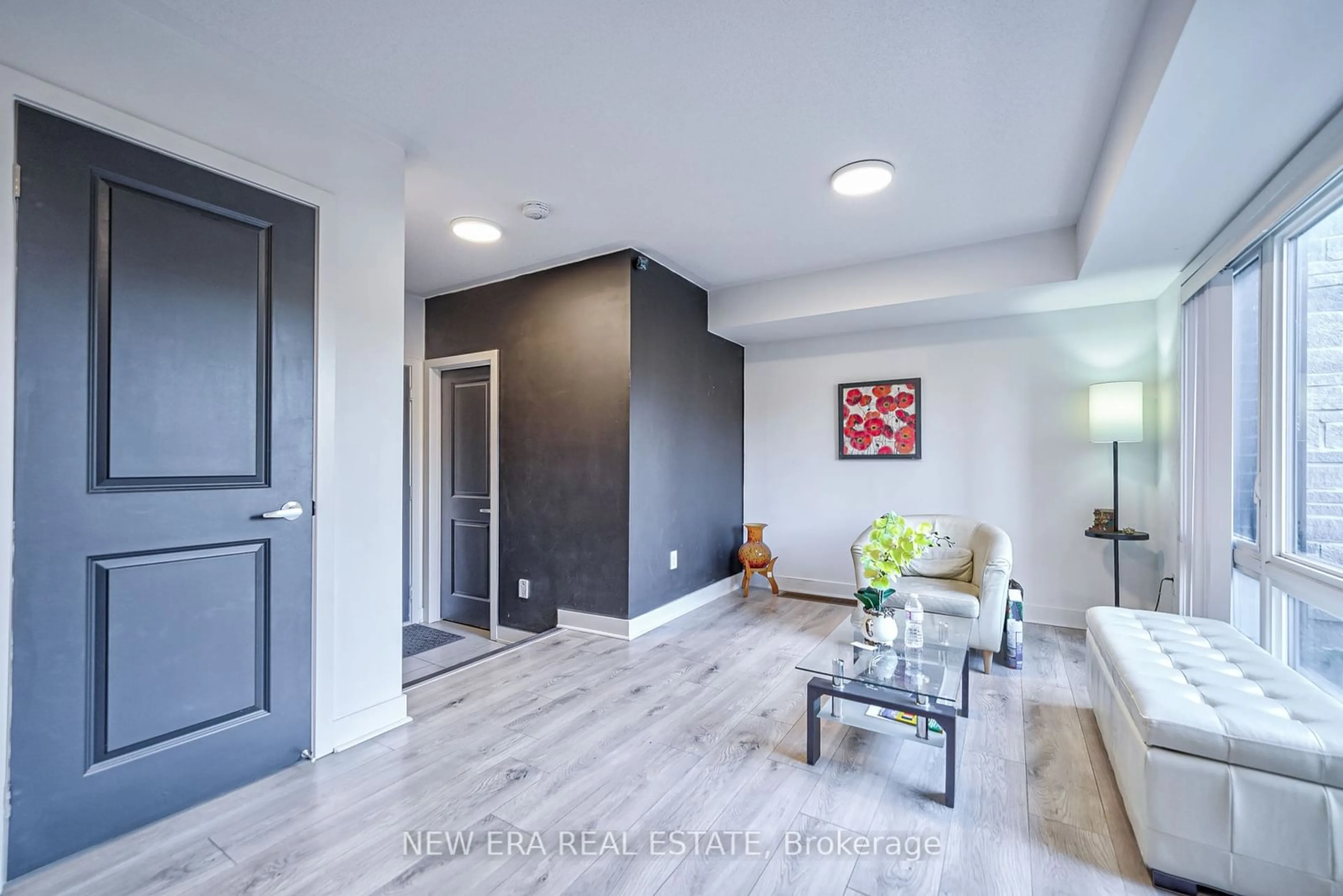 Indoor entryway, wood floors for 179 Carpaccio Ave, Vaughan Ontario L4H 2R6