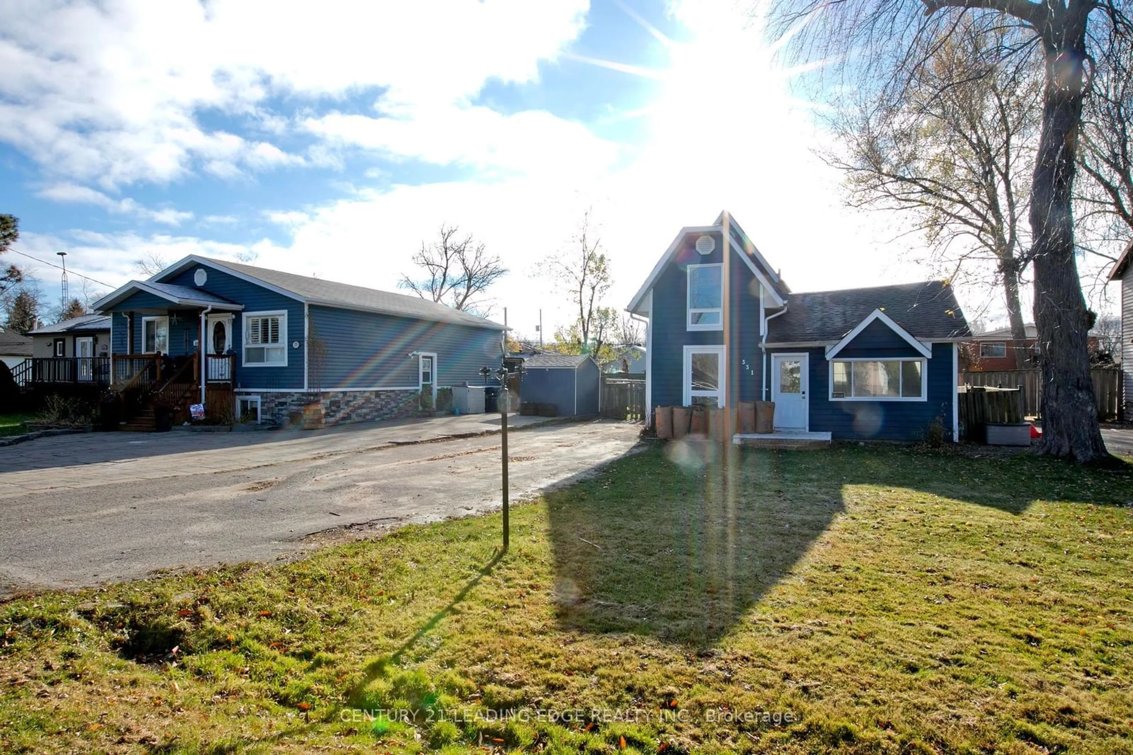 Frontside or backside of a home, cottage for 331 Pasadena Dr, Georgina Ontario L4P 2Z2