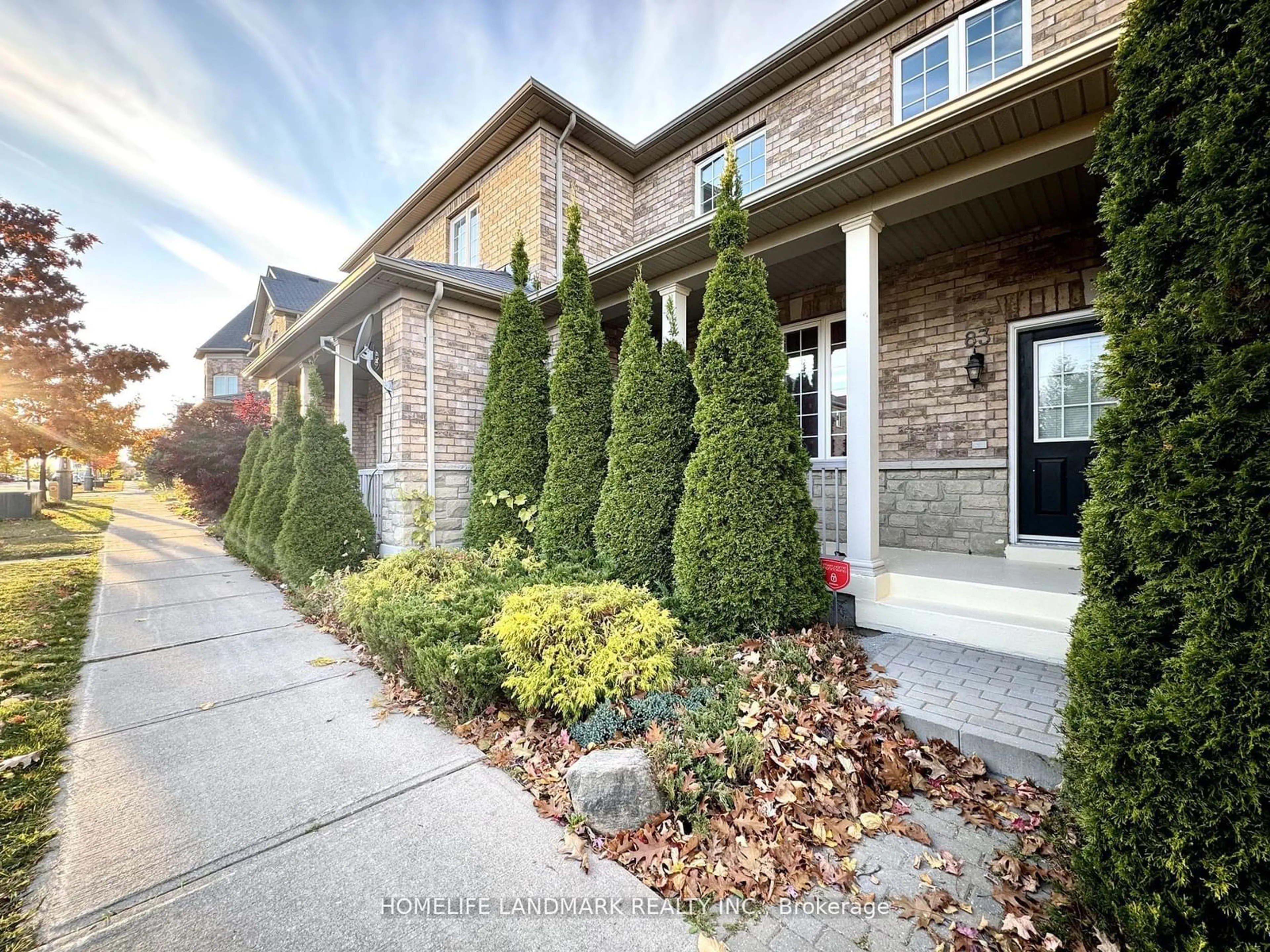 Frontside or backside of a home, the street view for 83 Kentview Cres, Markham Ontario L6B 0L5