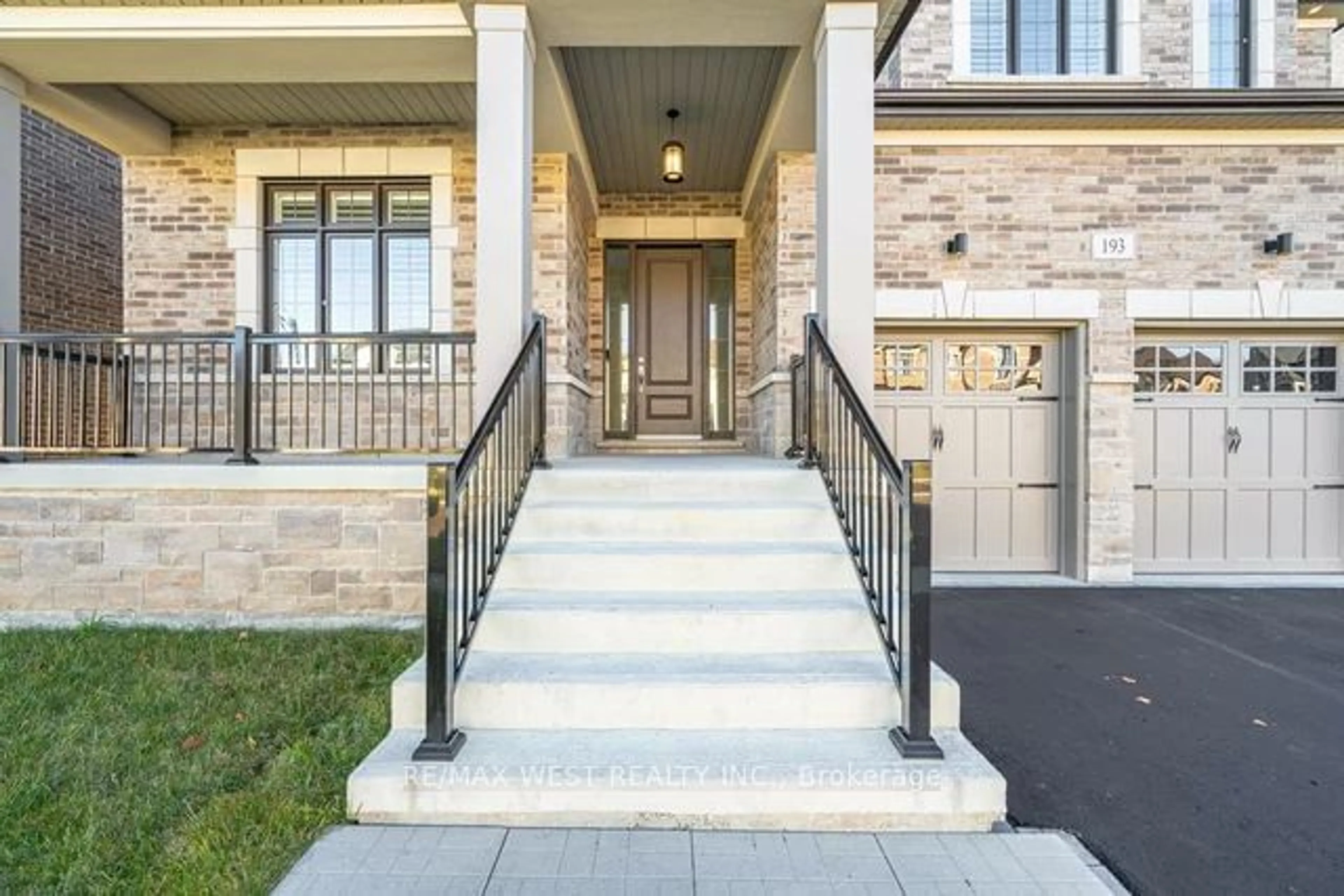 Stairs for 193 McMichael Ave, Vaughan Ontario L4H 4V9