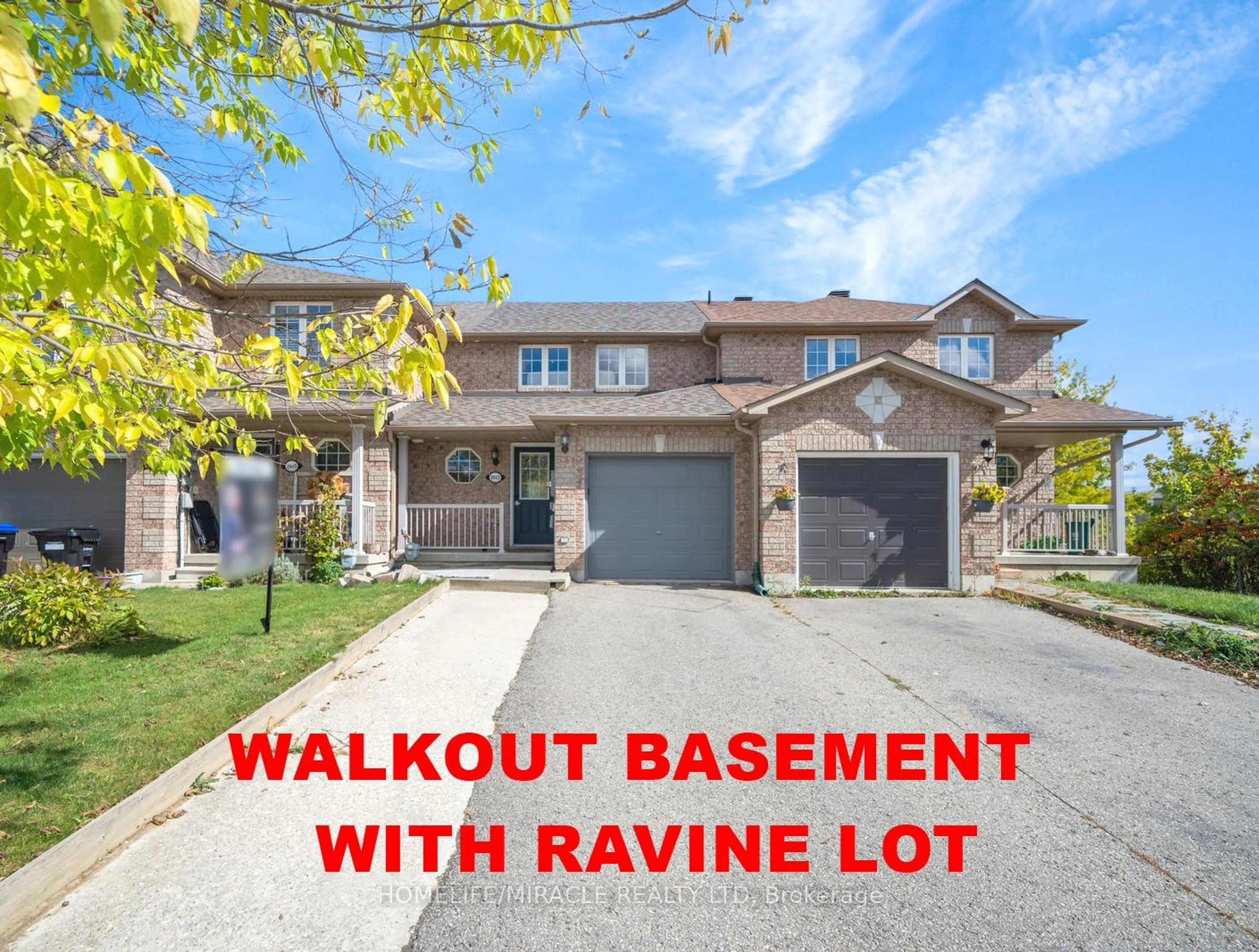 Frontside or backside of a home for 2023 Swan St, Innisfil Ontario L9S 0B5