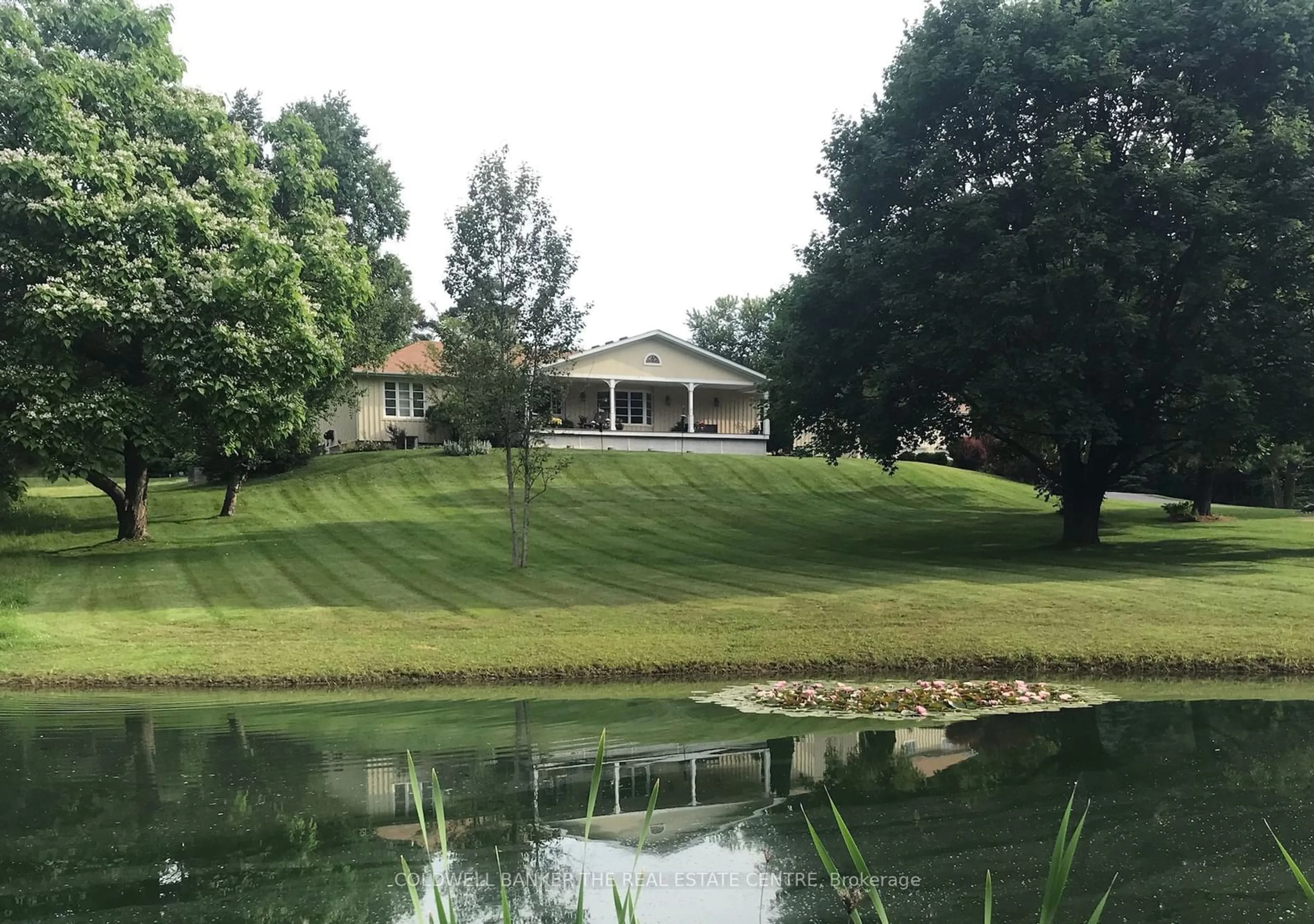 A pic from exterior of the house or condo, lake for 610 Morning Sdrd, East Gwillimbury Ontario L9N 0K9