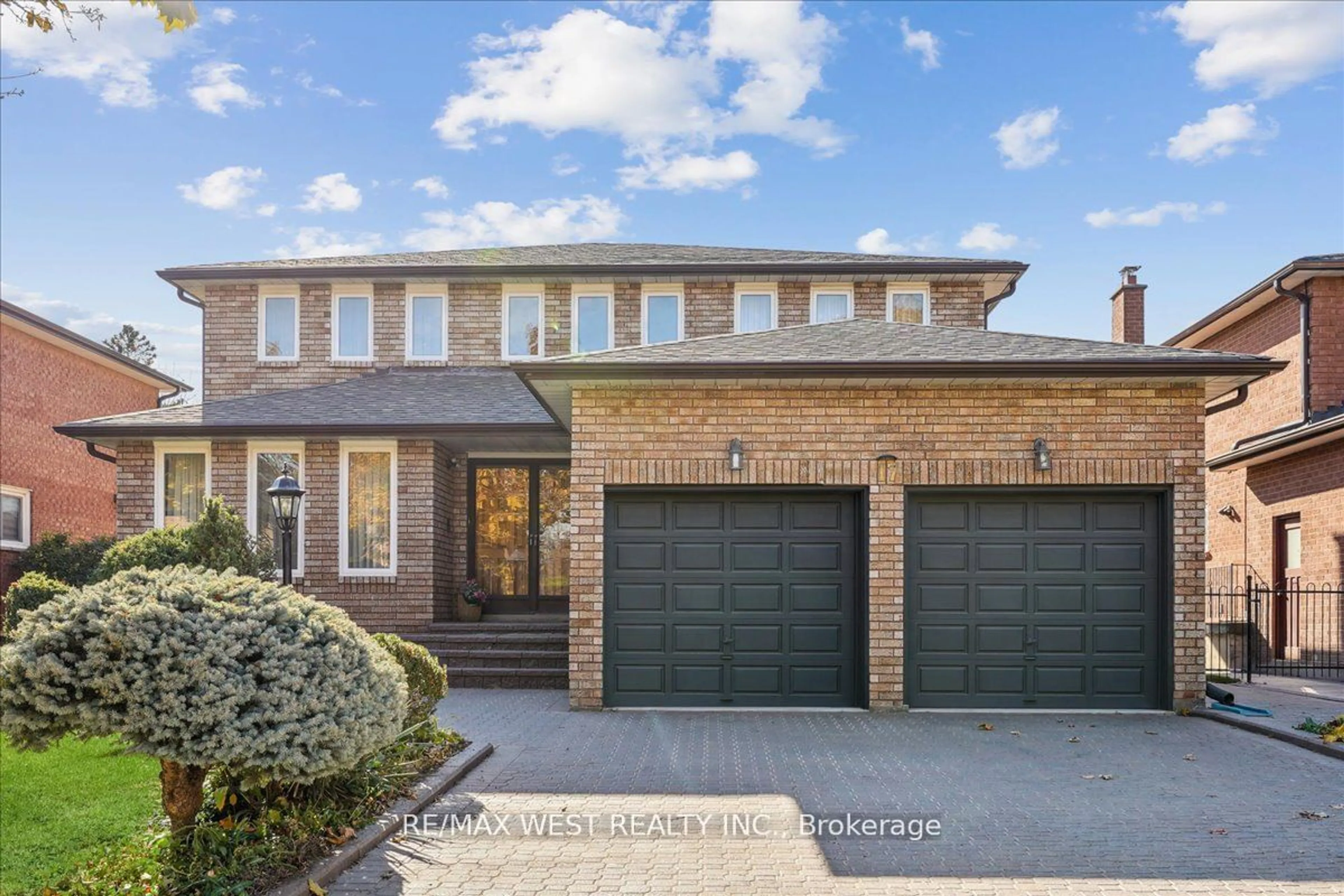 Home with brick exterior material for 17 Dowling Circ, Markham Ontario L3R 8R5