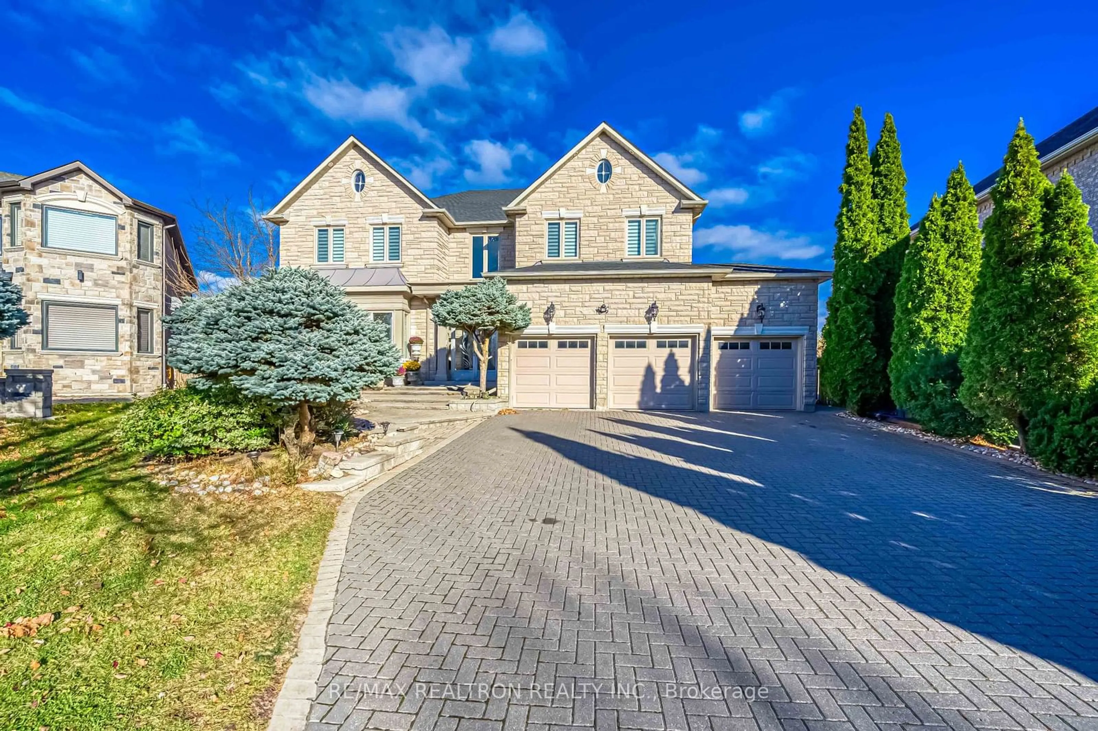 Home with brick exterior material for 59 Henricks Cres, Richmond Hill Ontario L4B 3W3