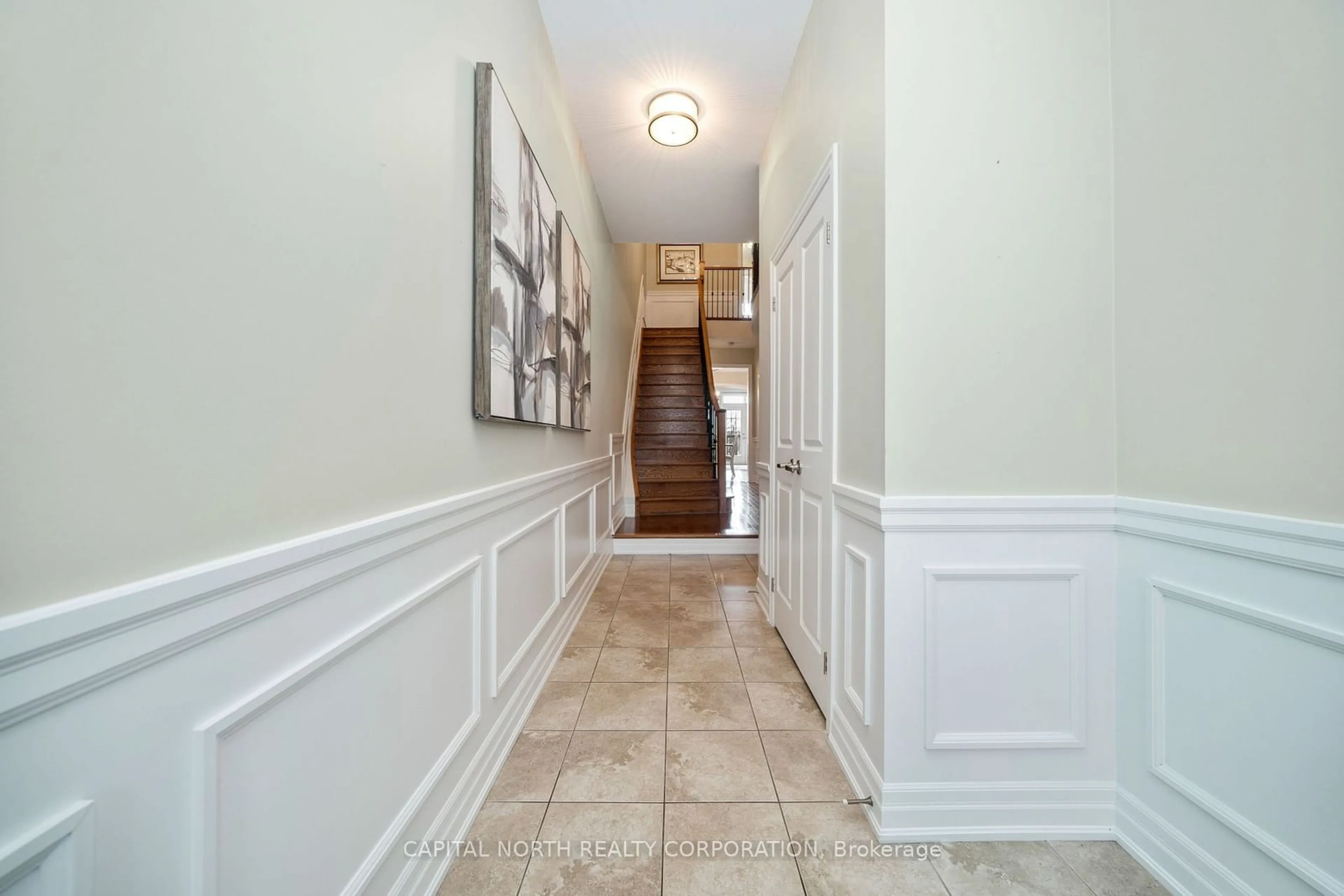 Indoor foyer, wood floors for 12 Alex Campbell Cres, King Ontario L7B 0C2