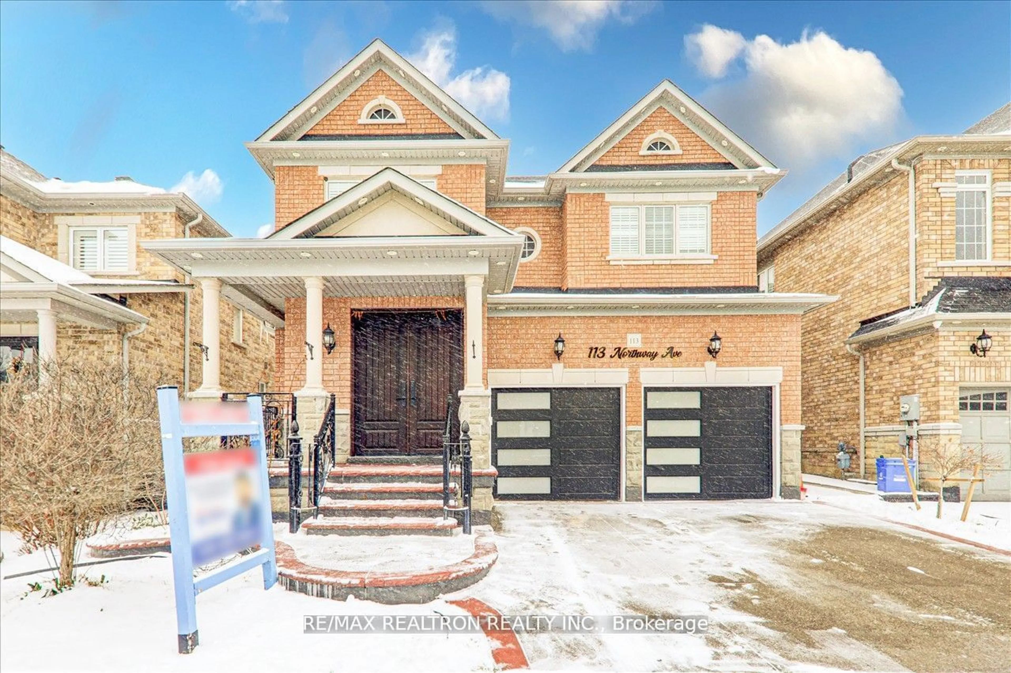 Home with brick exterior material for 113 Northway Ave, Whitchurch-Stouffville Ontario L4A 0Y5