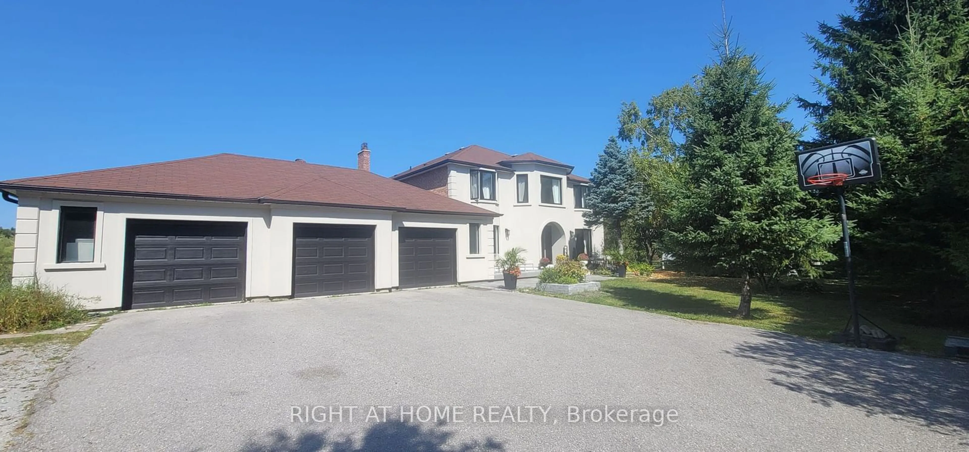 Frontside or backside of a home, the street view for 1562 17th Sdrd, King Ontario L7B 1K5