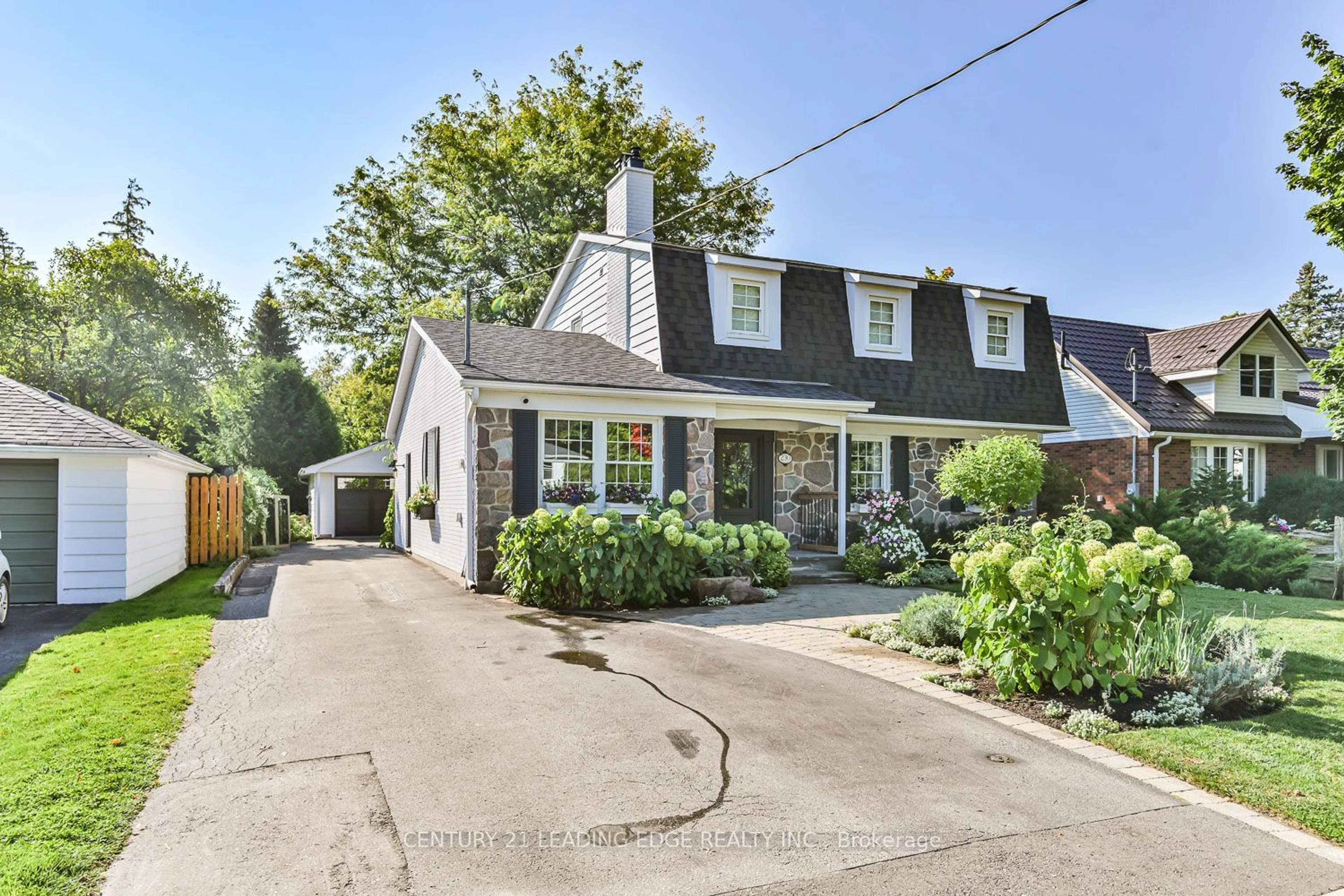 Frontside or backside of a home, cottage for 230 Rupert Ave, Whitchurch-Stouffville Ontario L4A 1B8