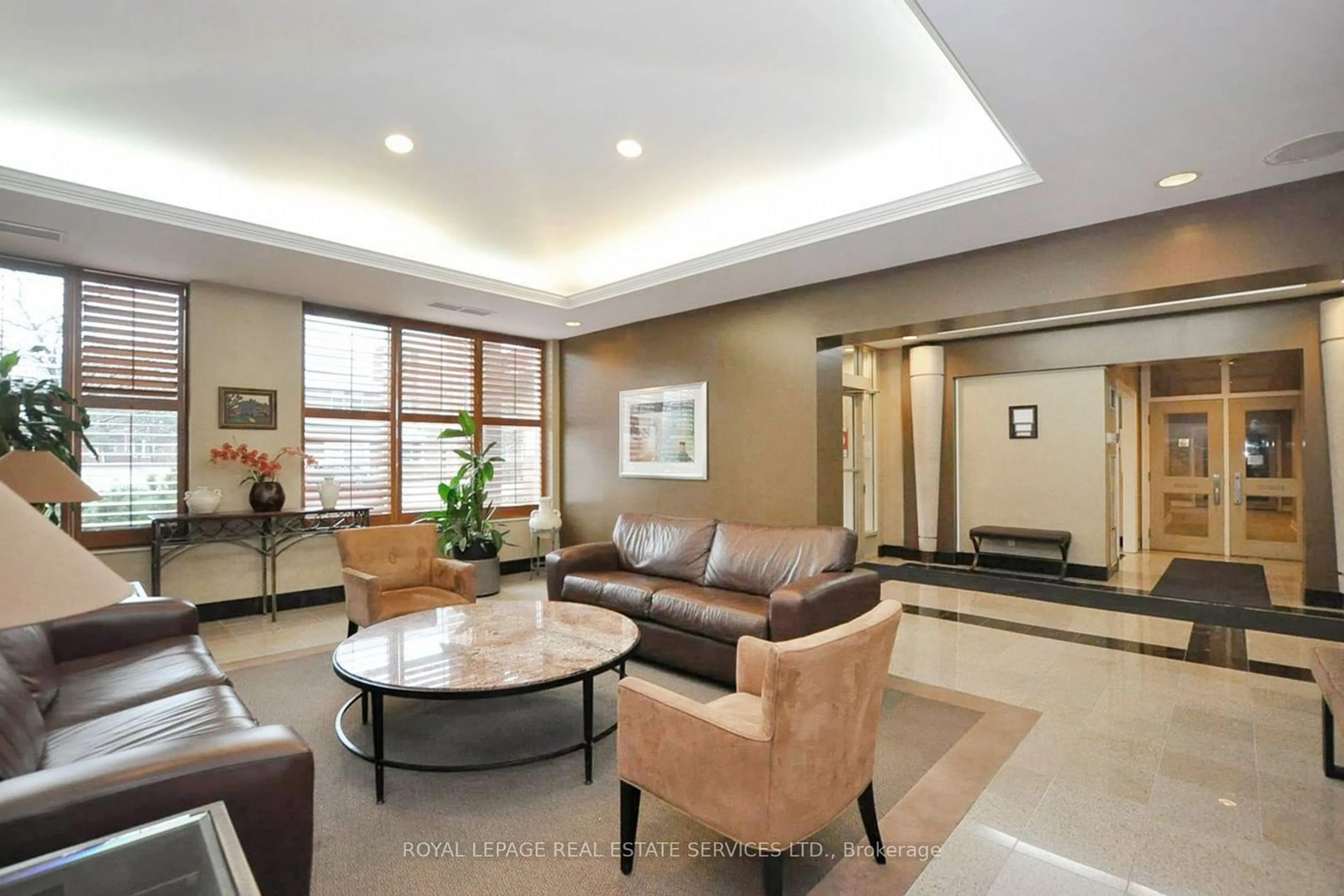 Indoor lobby, wood floors for 850 Steeles Ave #PH 3, Vaughan Ontario L4J 8E7