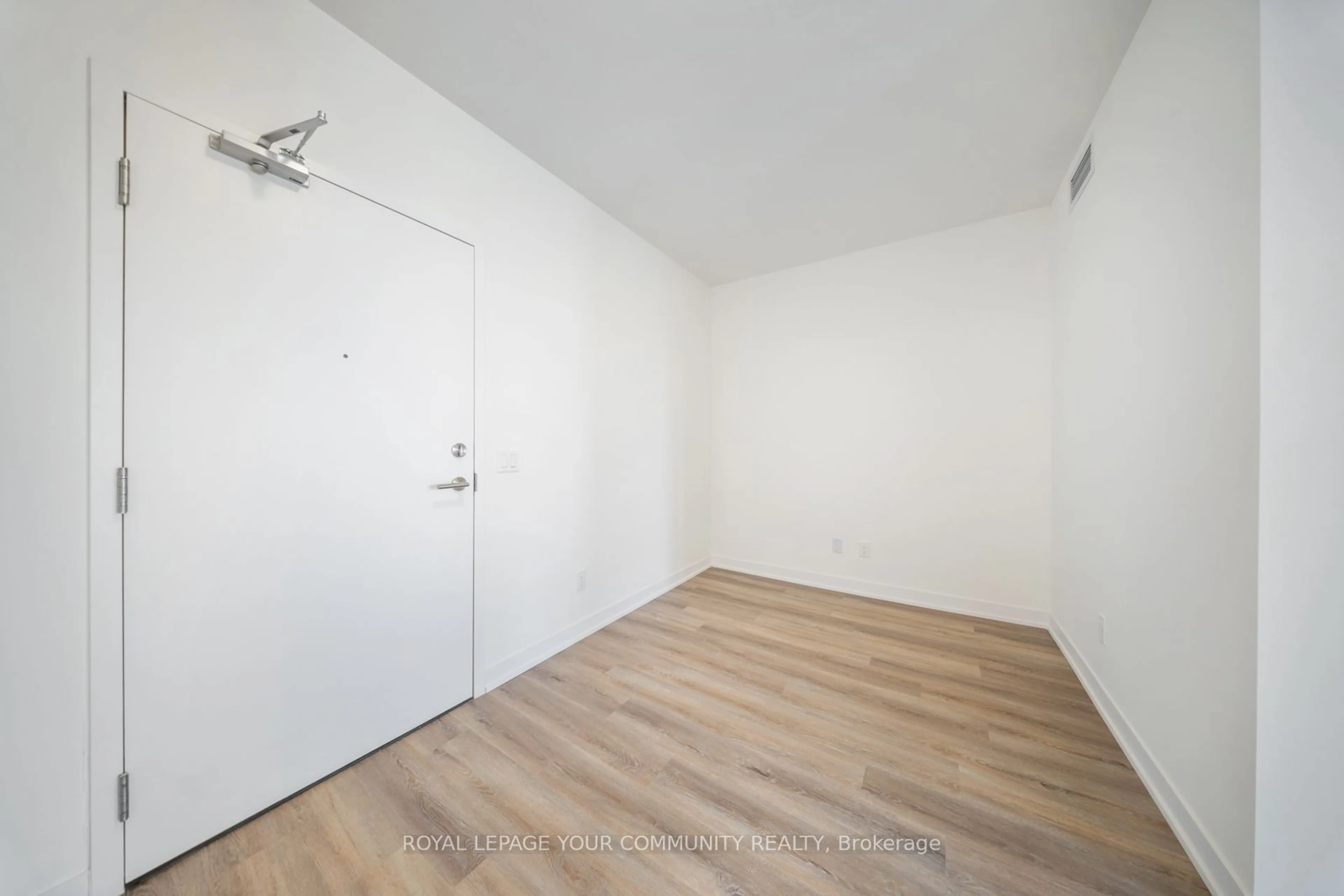 A pic of a room, not visible floor for 6 David Eyer Rd #608, Richmond Hill Ontario L4S 0N5